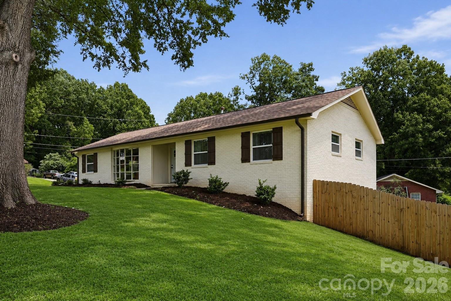 1301 Manchester Lane — Charlotte