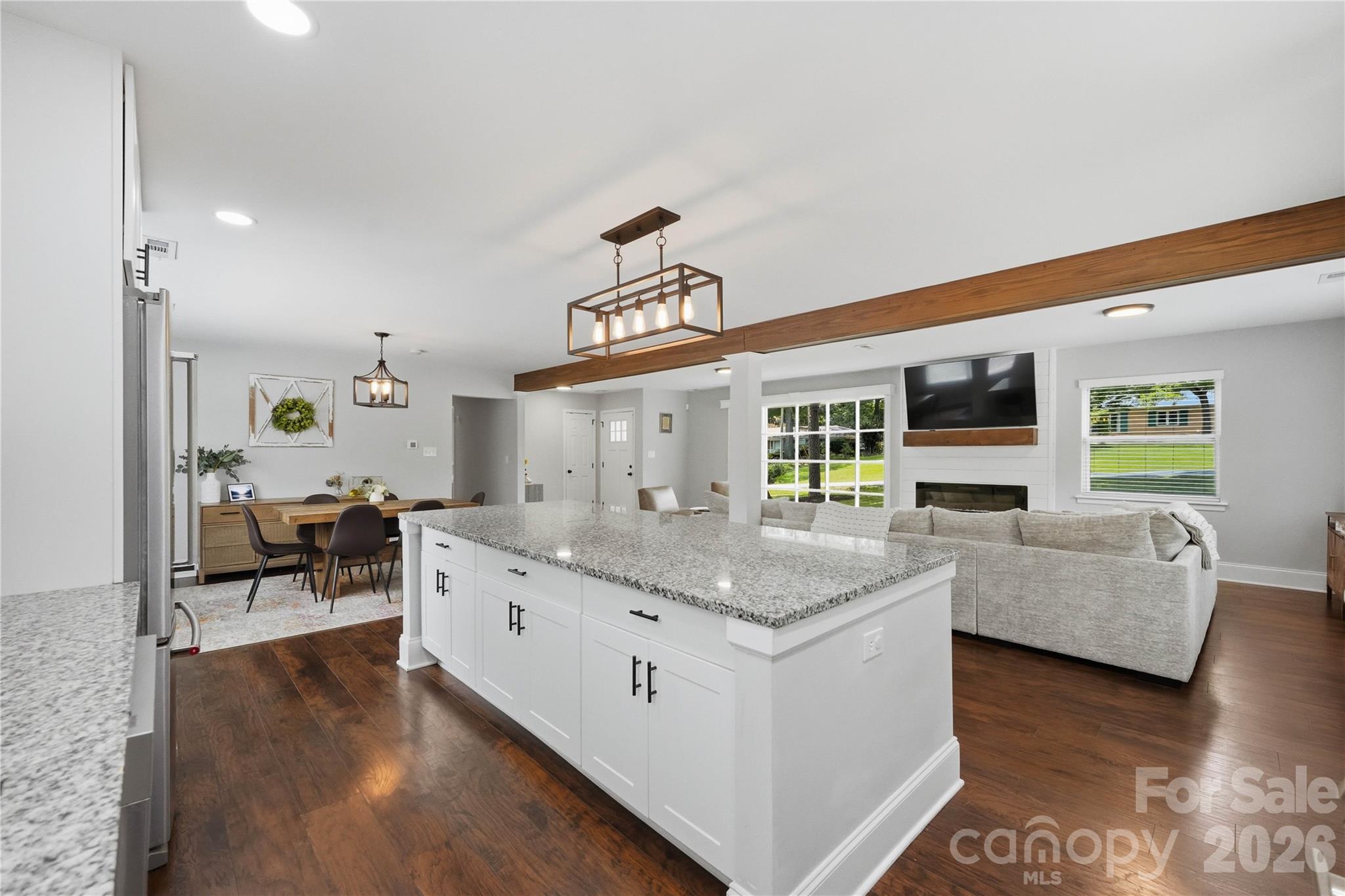 1301 Manchester Lane — Charlotte