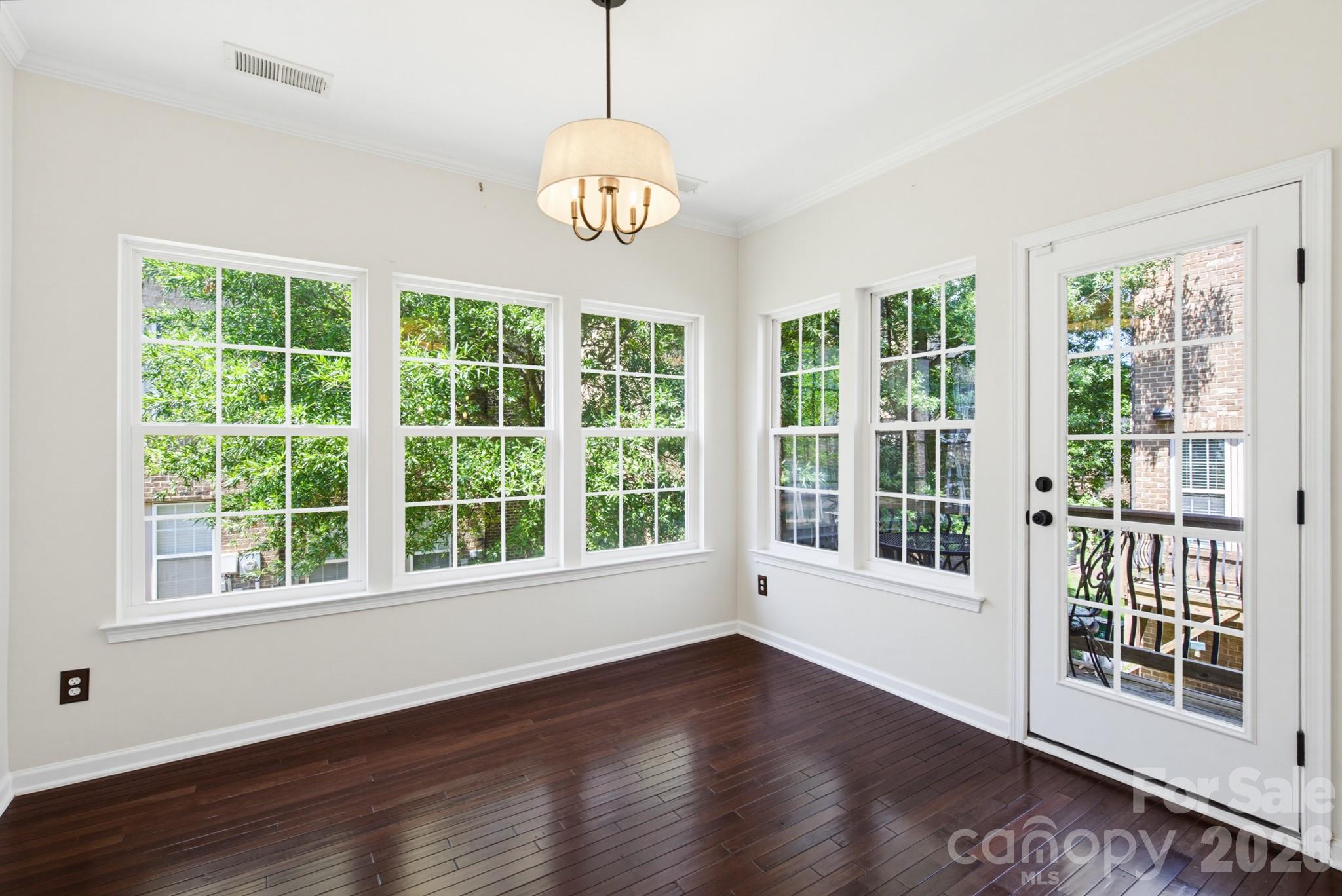 225 Lincoln Street — Charlotte