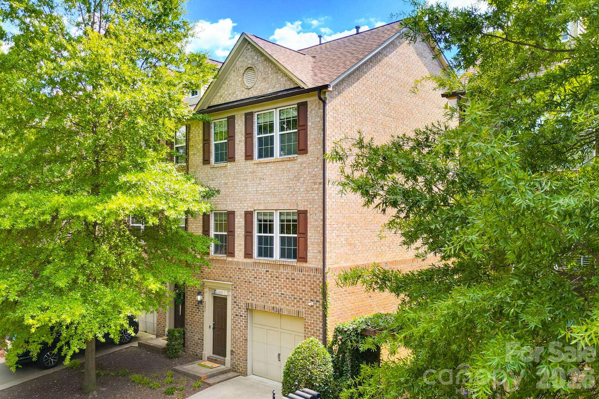 225 Lincoln Street — Charlotte
