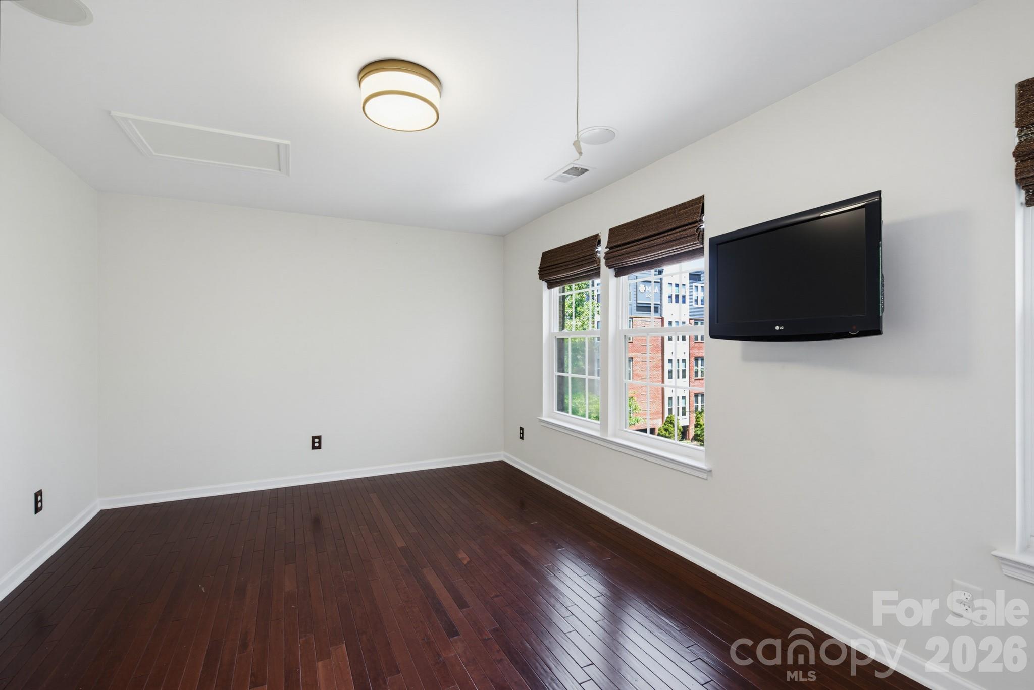 225 Lincoln Street — Charlotte