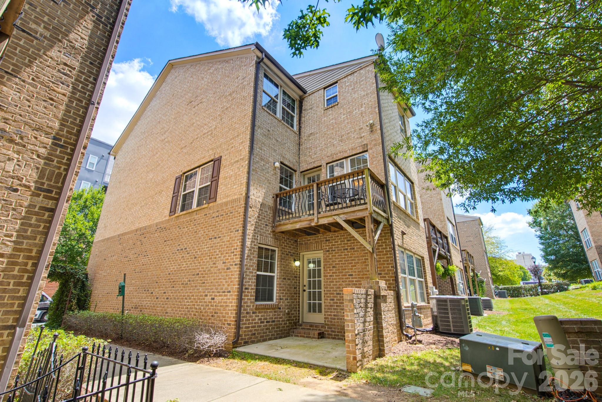 225 Lincoln Street — Charlotte