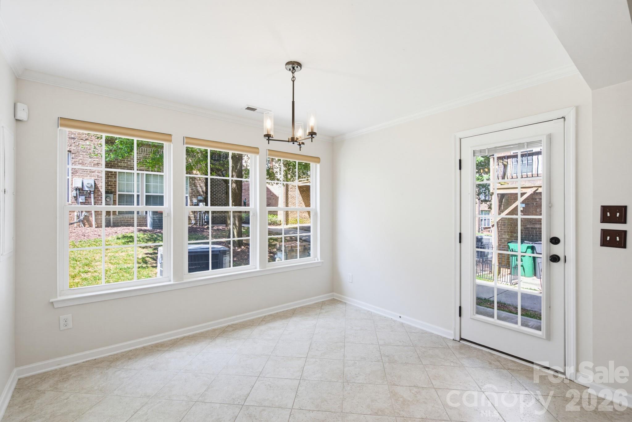 225 Lincoln Street — Charlotte