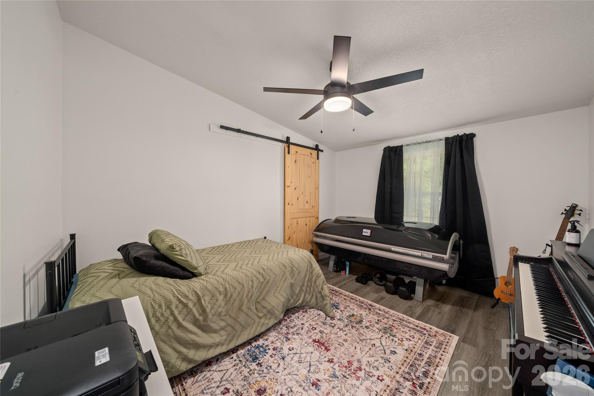 7 Wid Smith Road — Burnsville