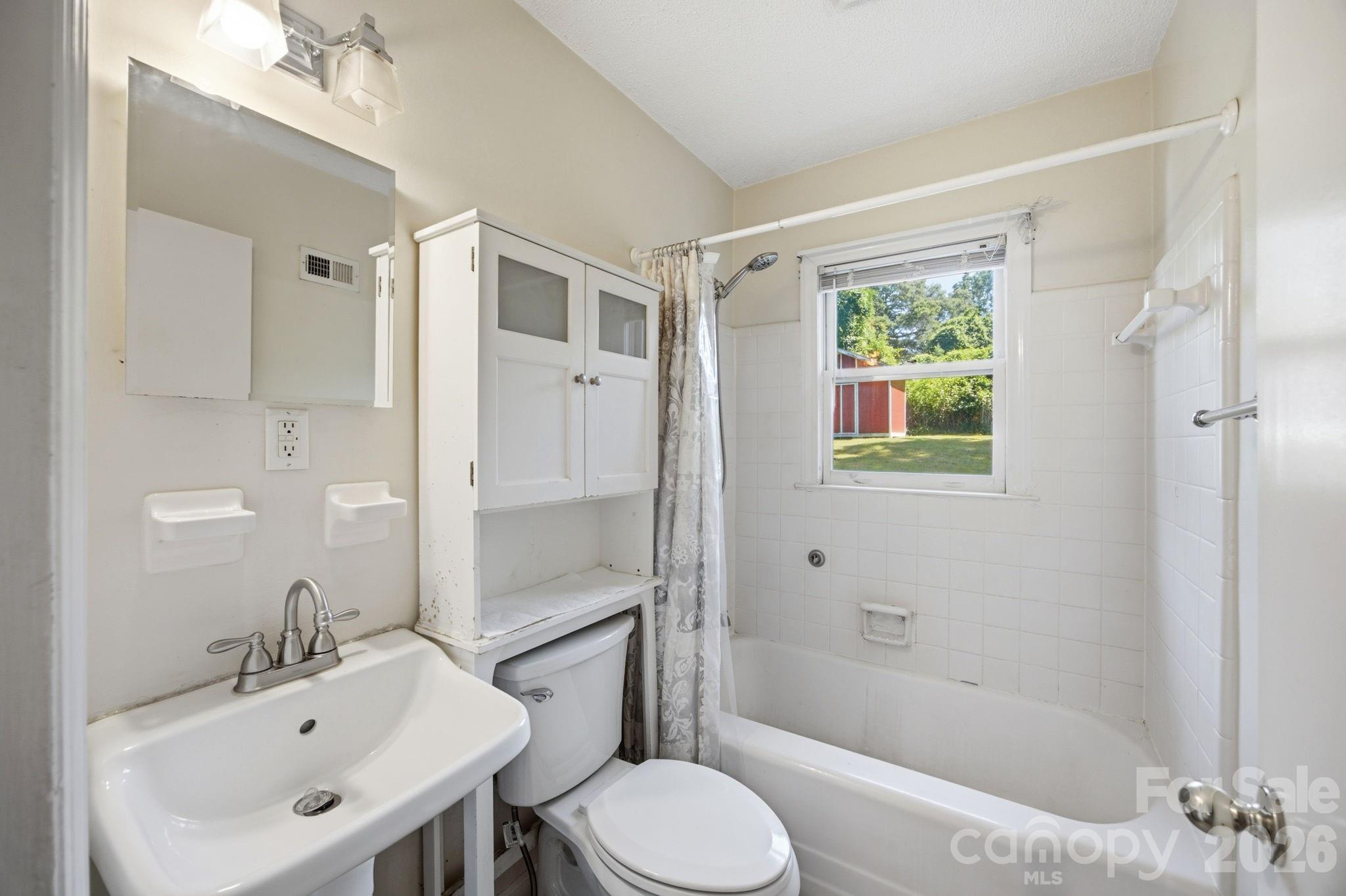3129 Iredell Drive — Charlotte