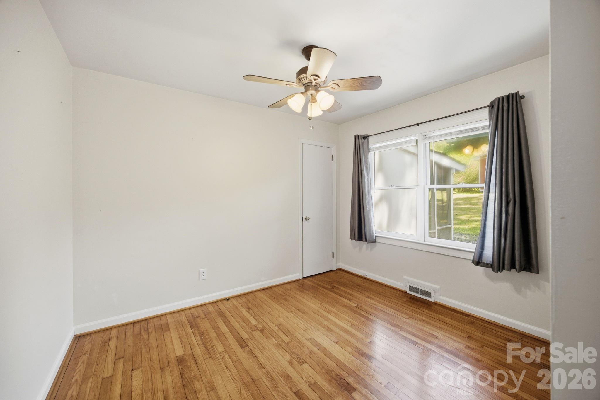 3129 Iredell Drive — Charlotte