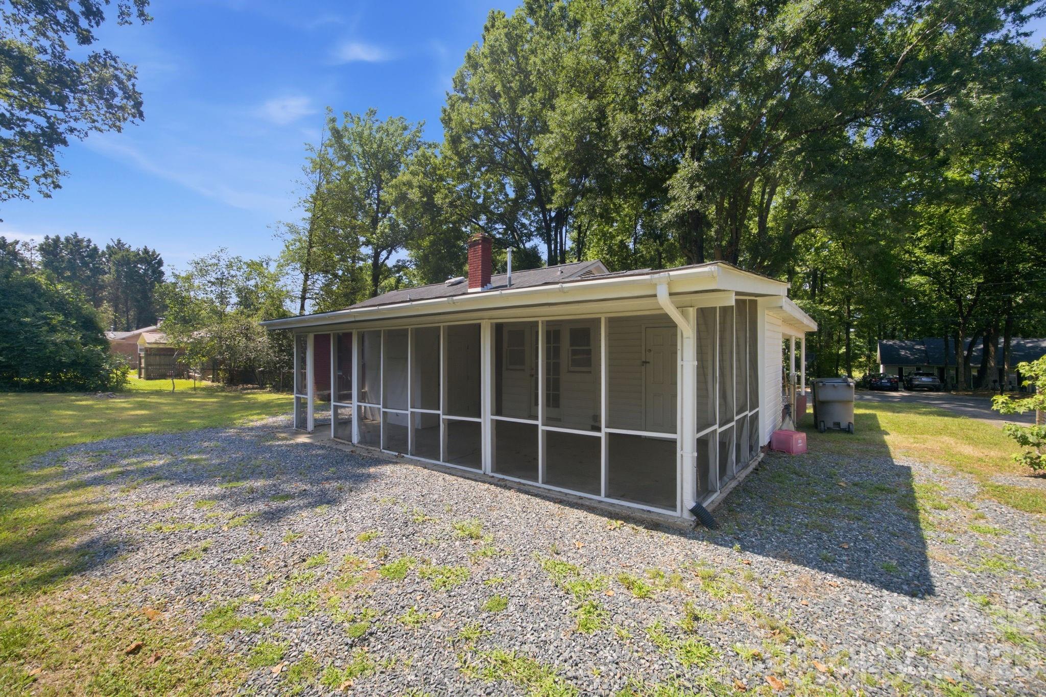 3129 Iredell Drive — Charlotte