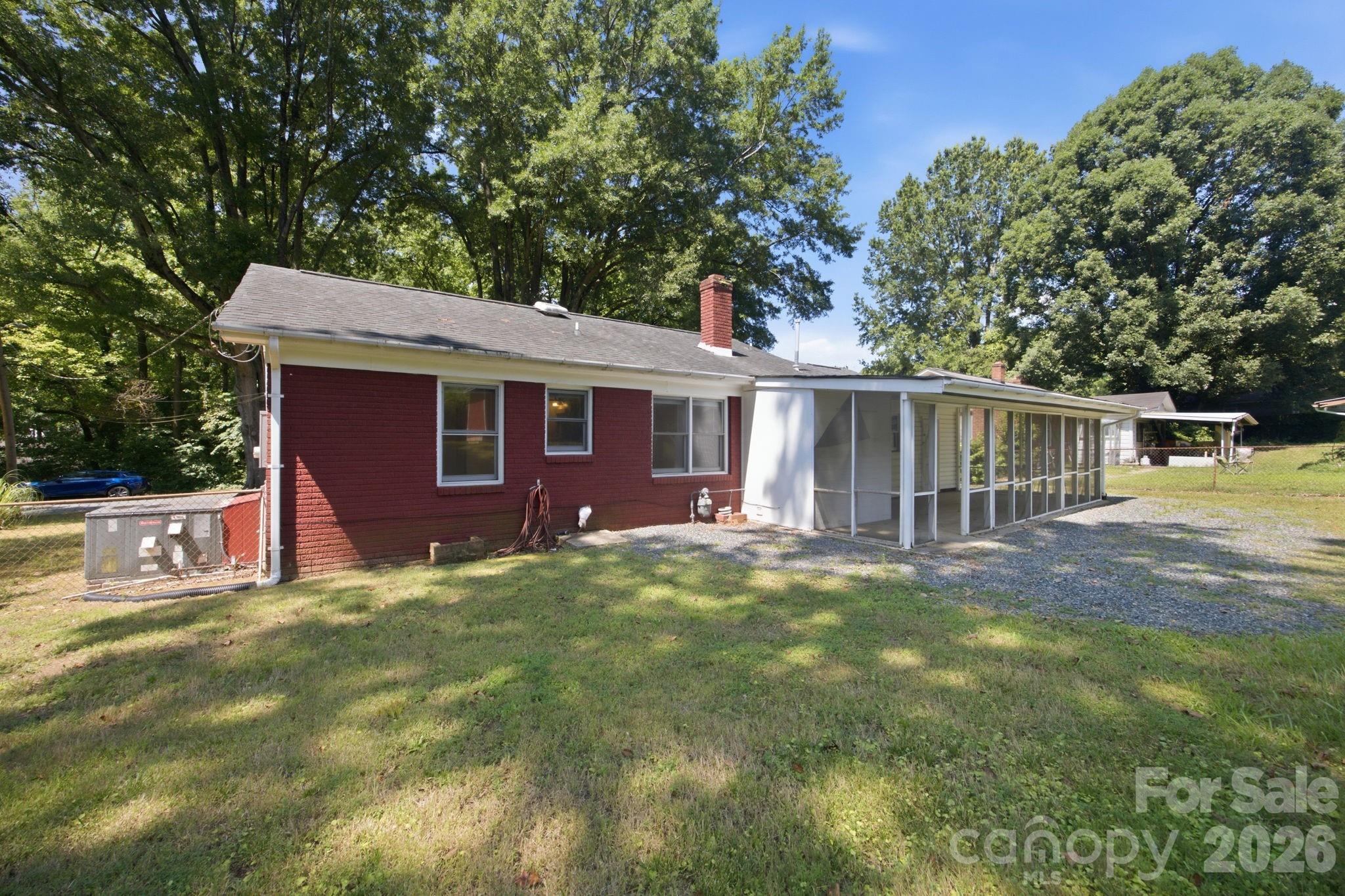 3129 Iredell Drive — Charlotte