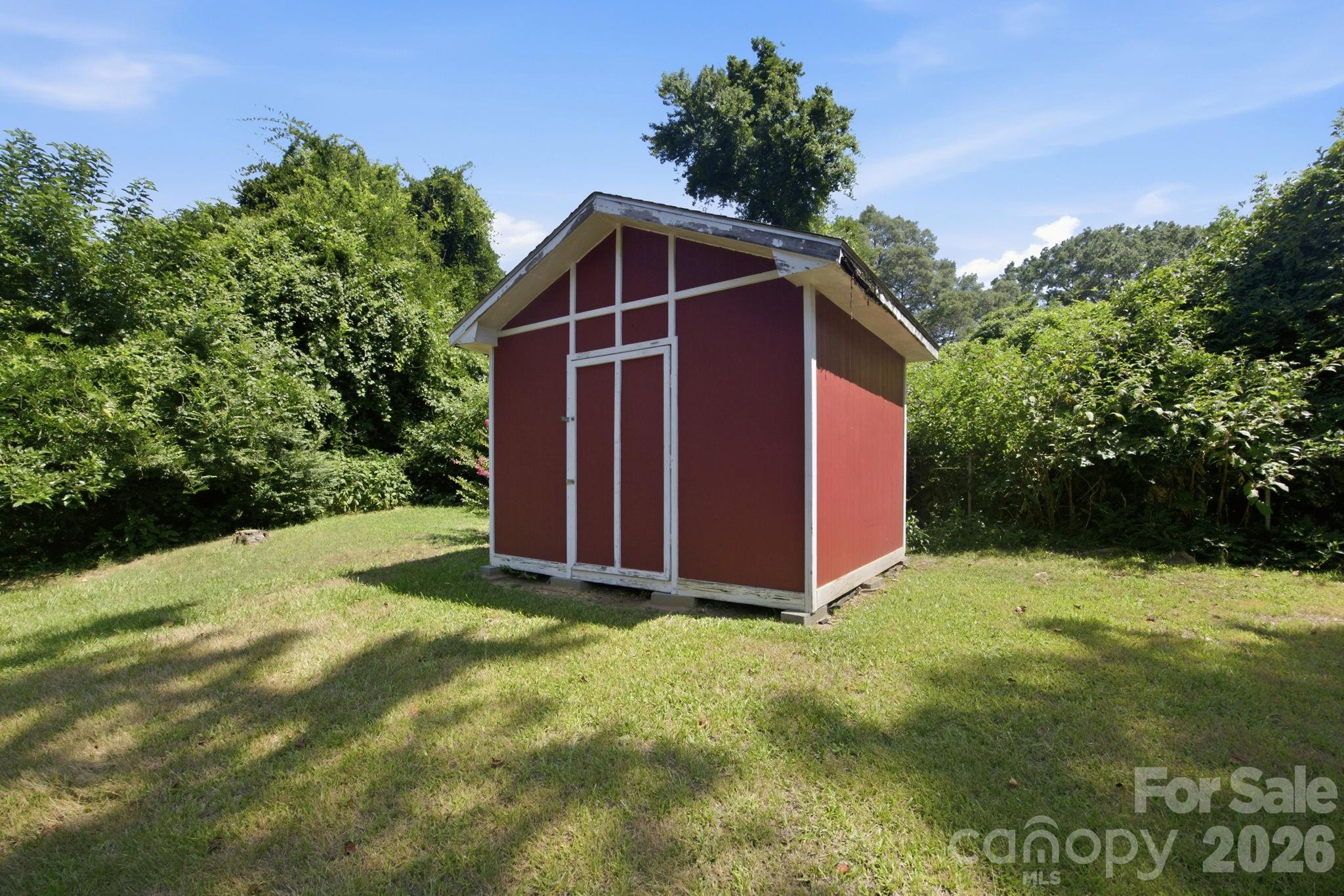 3129 Iredell Drive — Charlotte