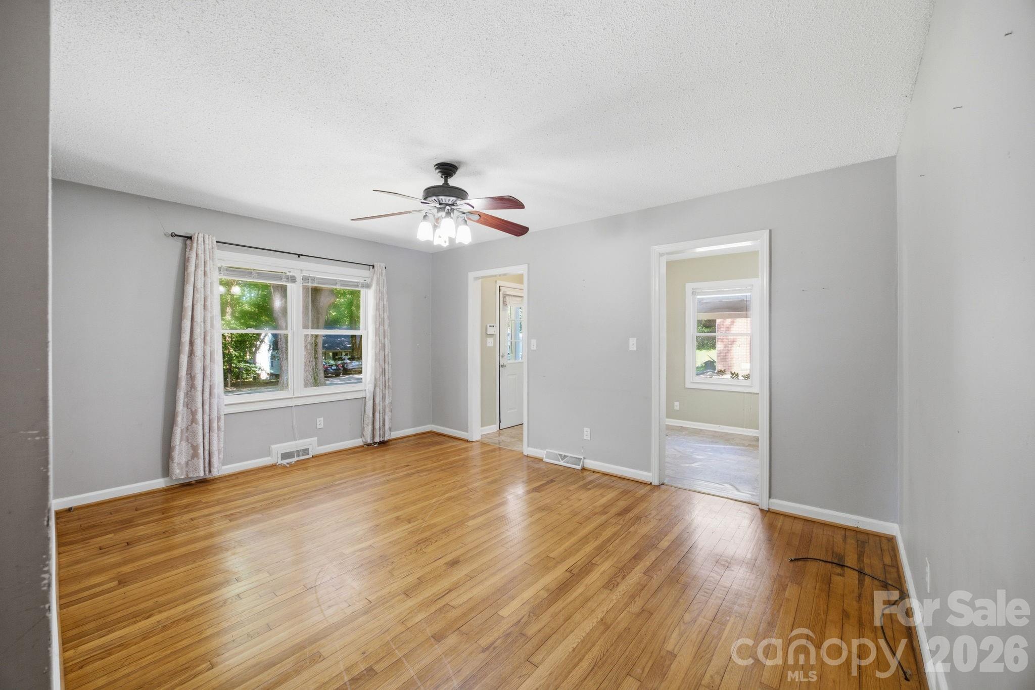 3129 Iredell Drive — Charlotte
