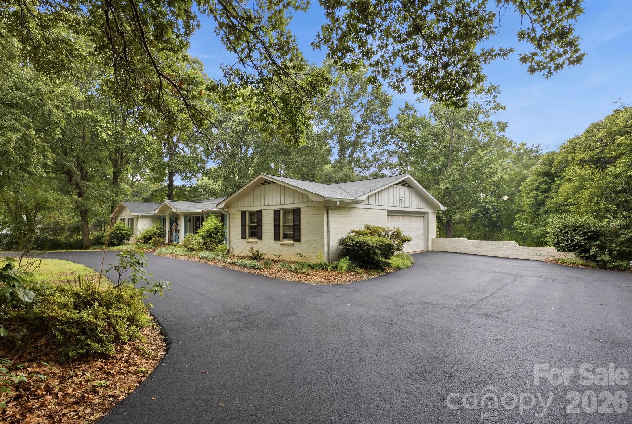 108 Augusta Drive — Statesville