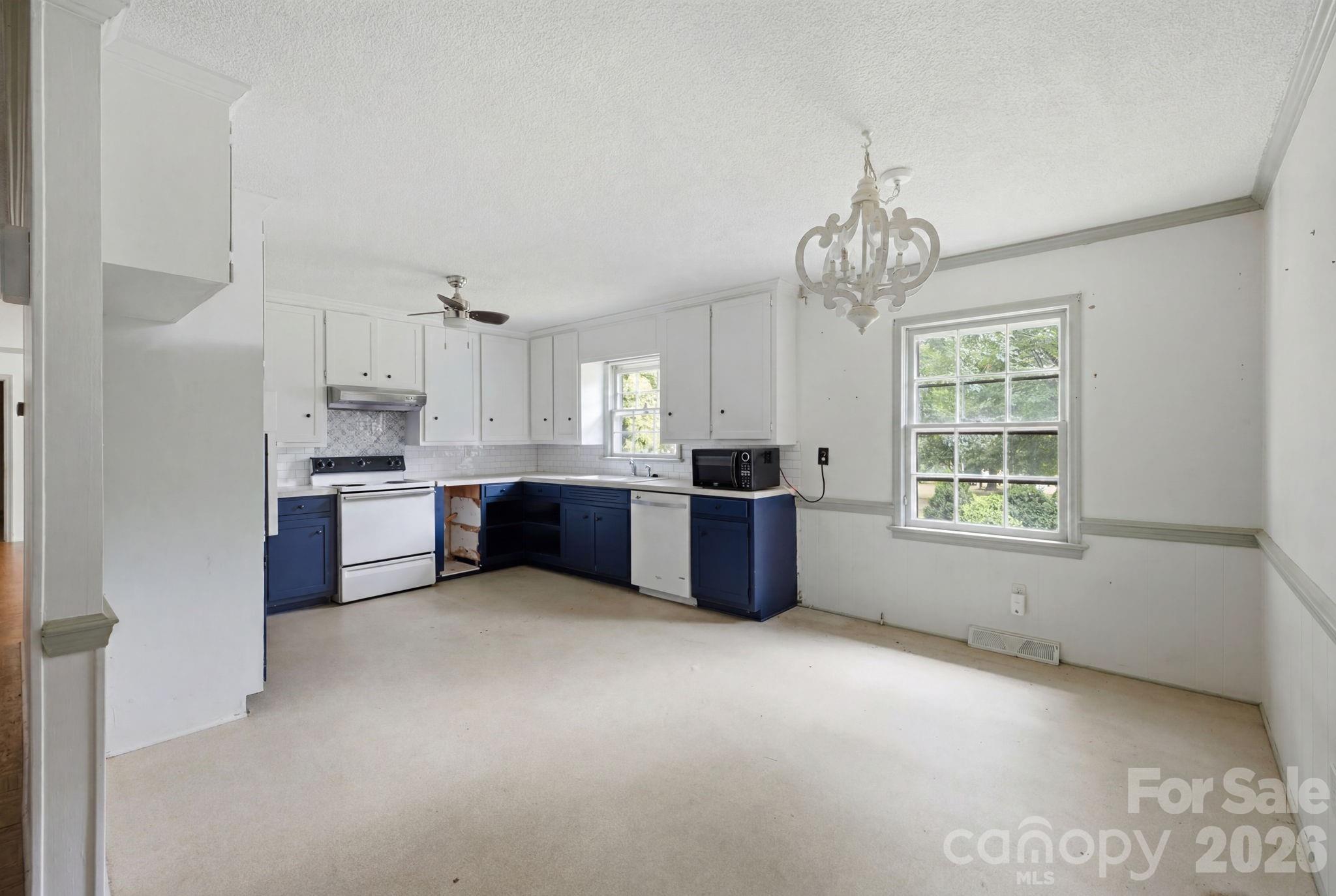 108 Augusta Drive — Statesville