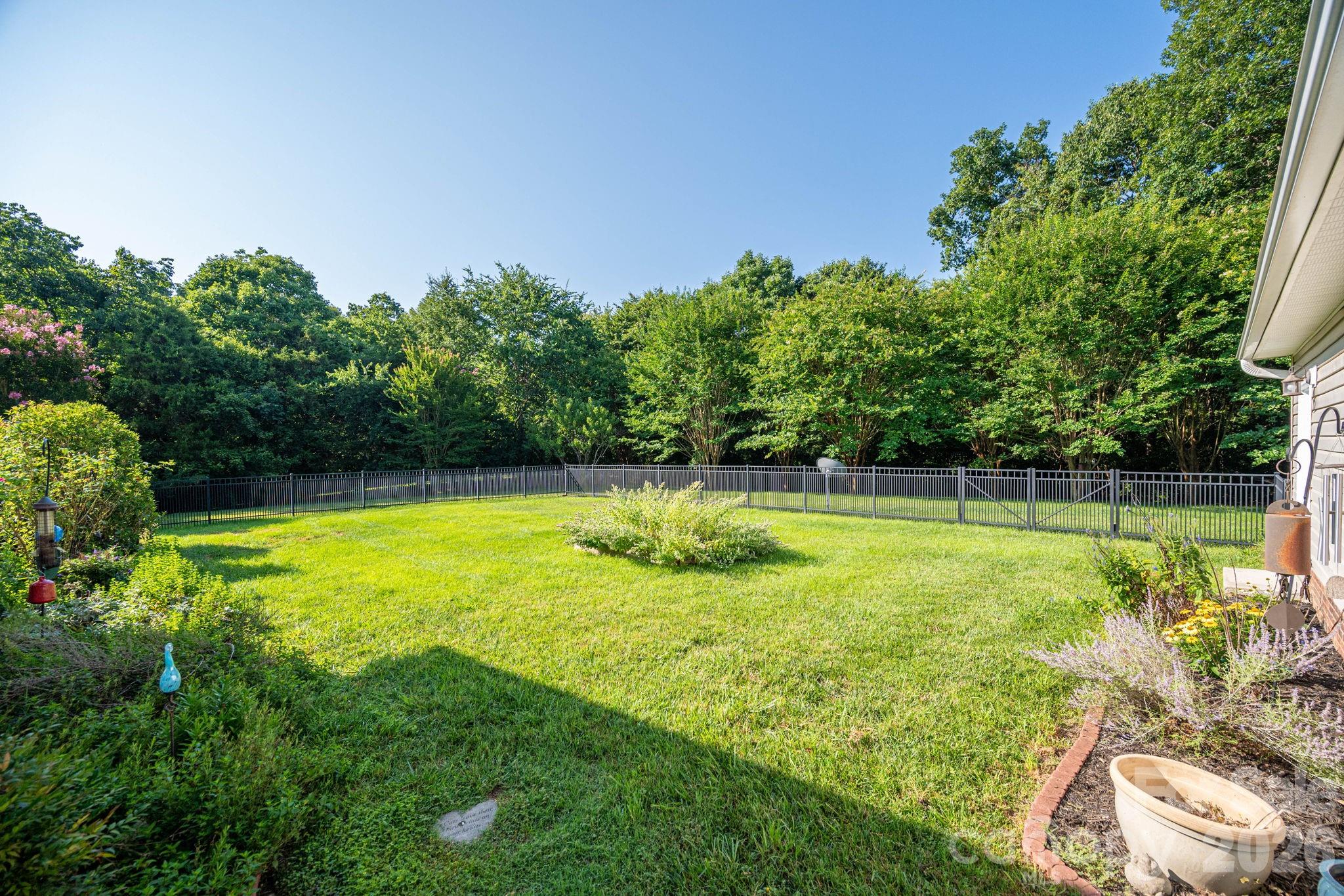961 Colleton Meadow Drive #37 — Clover