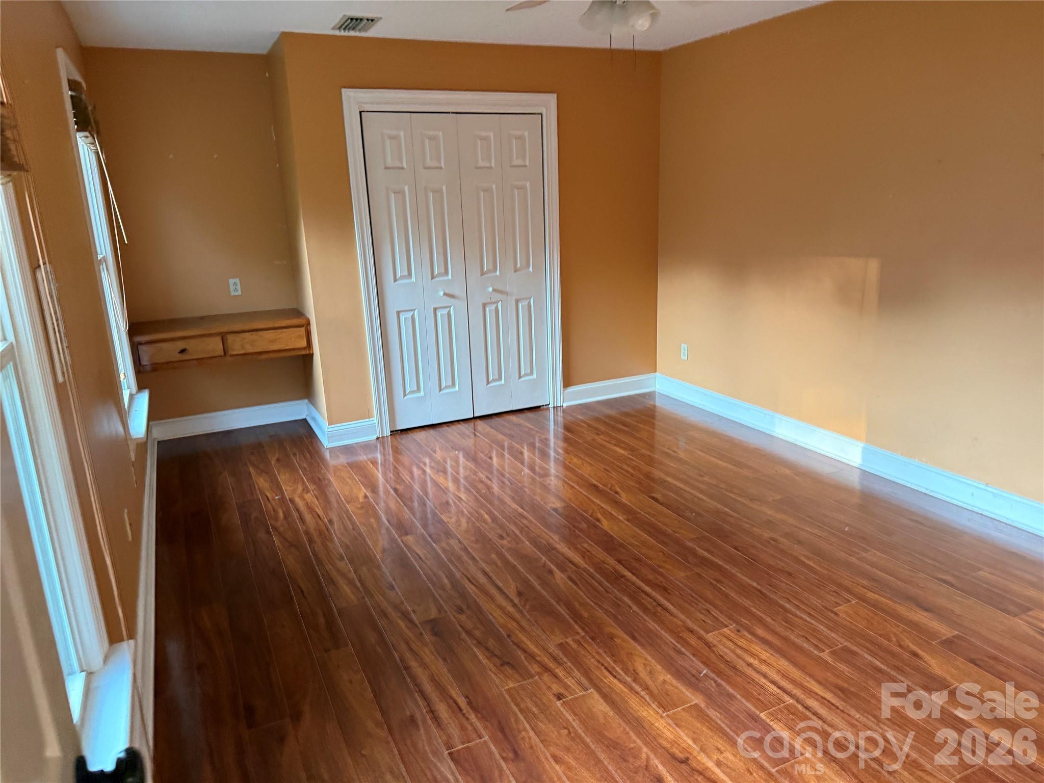 2960 8th Street Court NE — Hickory