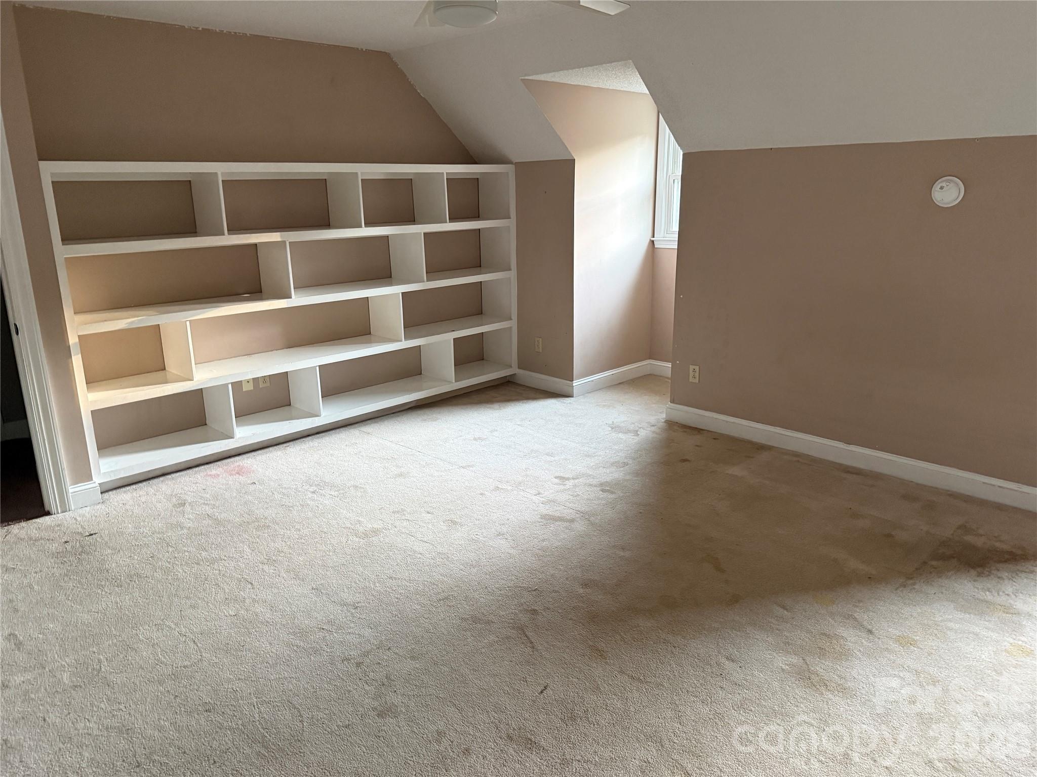 2960 8th Street Court NE — Hickory