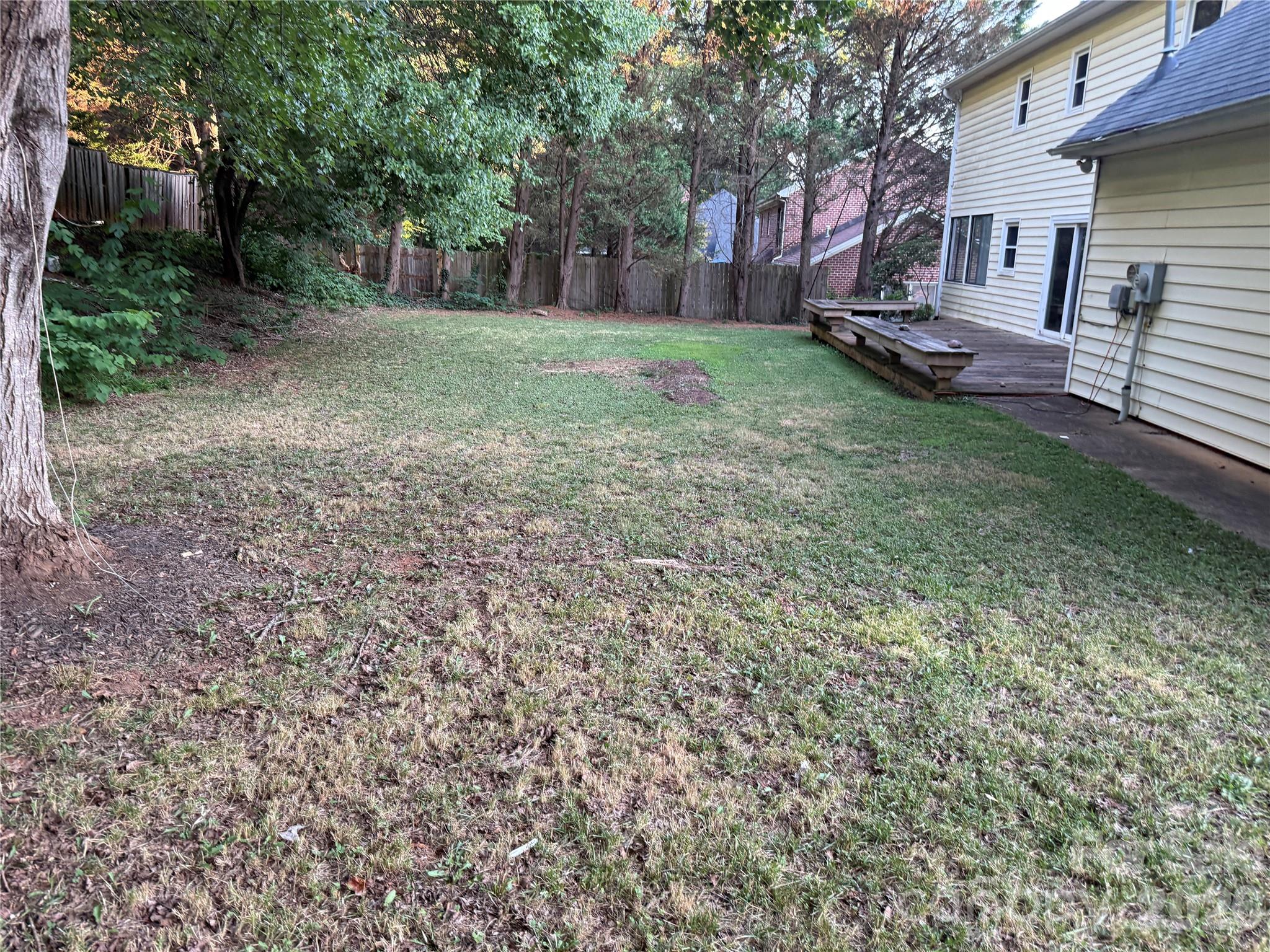 2960 8th Street Court NE — Hickory