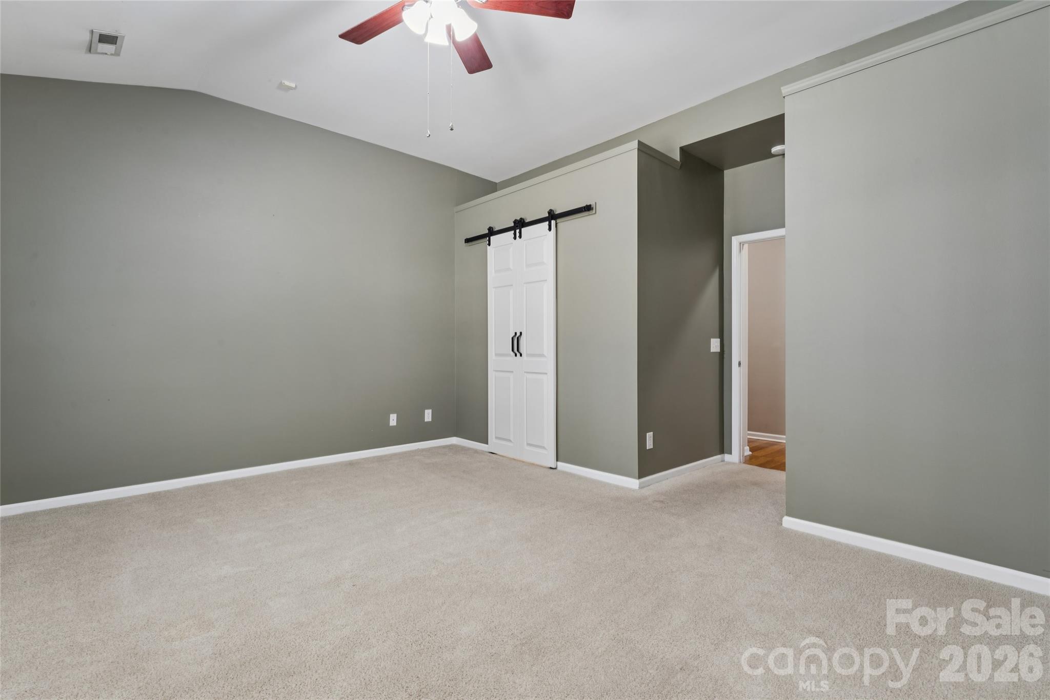 10906 Chamberlain Hall Court — Charlotte