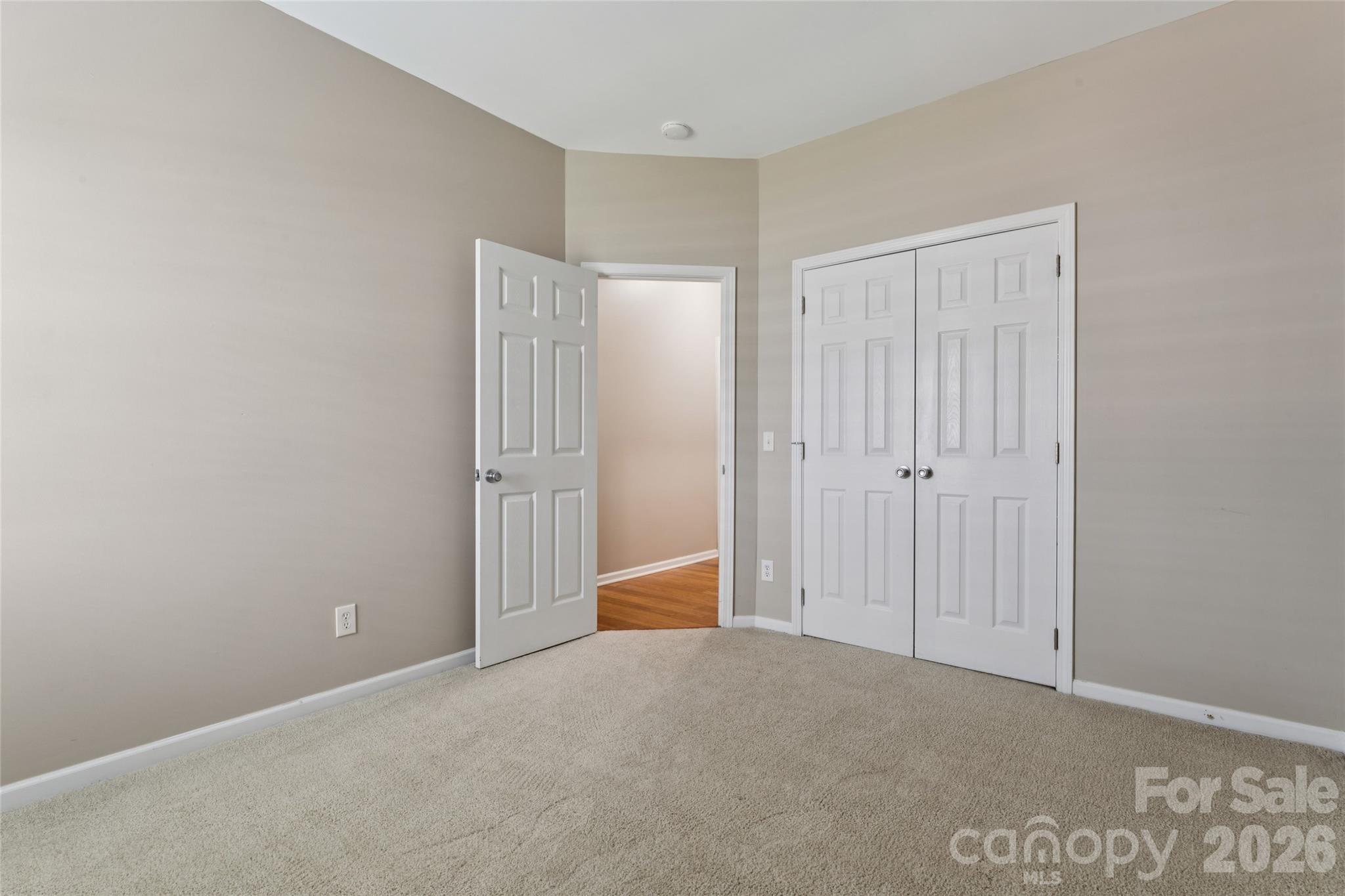 10906 Chamberlain Hall Court — Charlotte