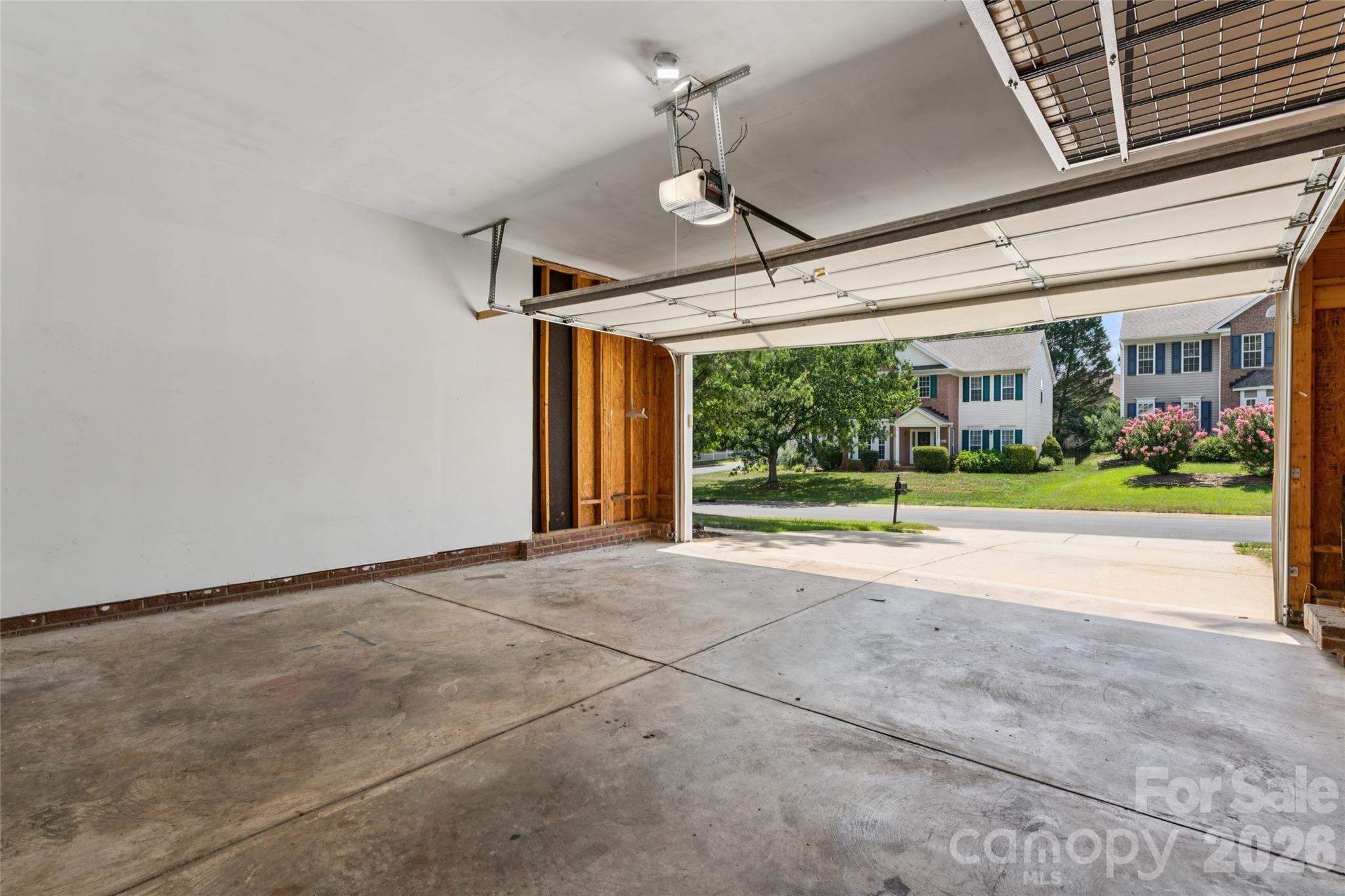 10906 Chamberlain Hall Court — Charlotte
