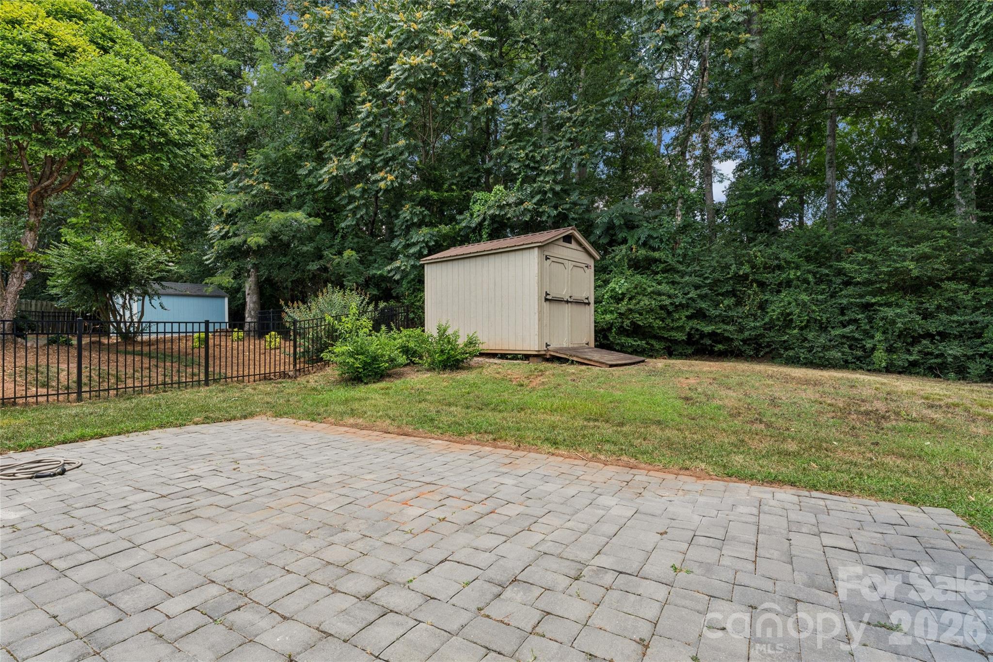 10906 Chamberlain Hall Court — Charlotte