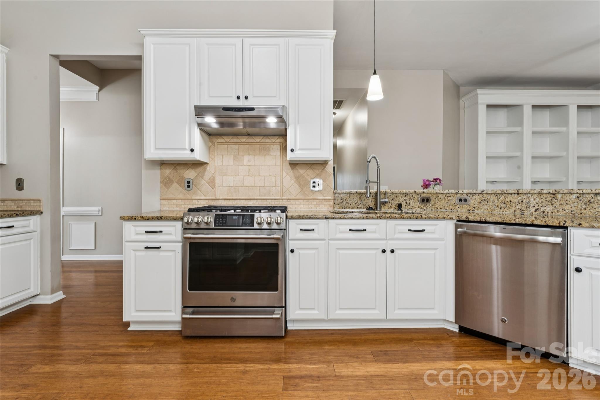 10906 Chamberlain Hall Court — Charlotte