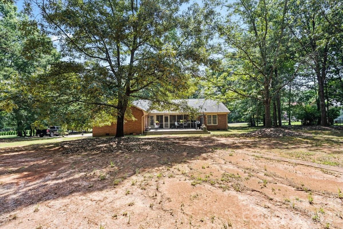 14410 Youngblood Road — Charlotte