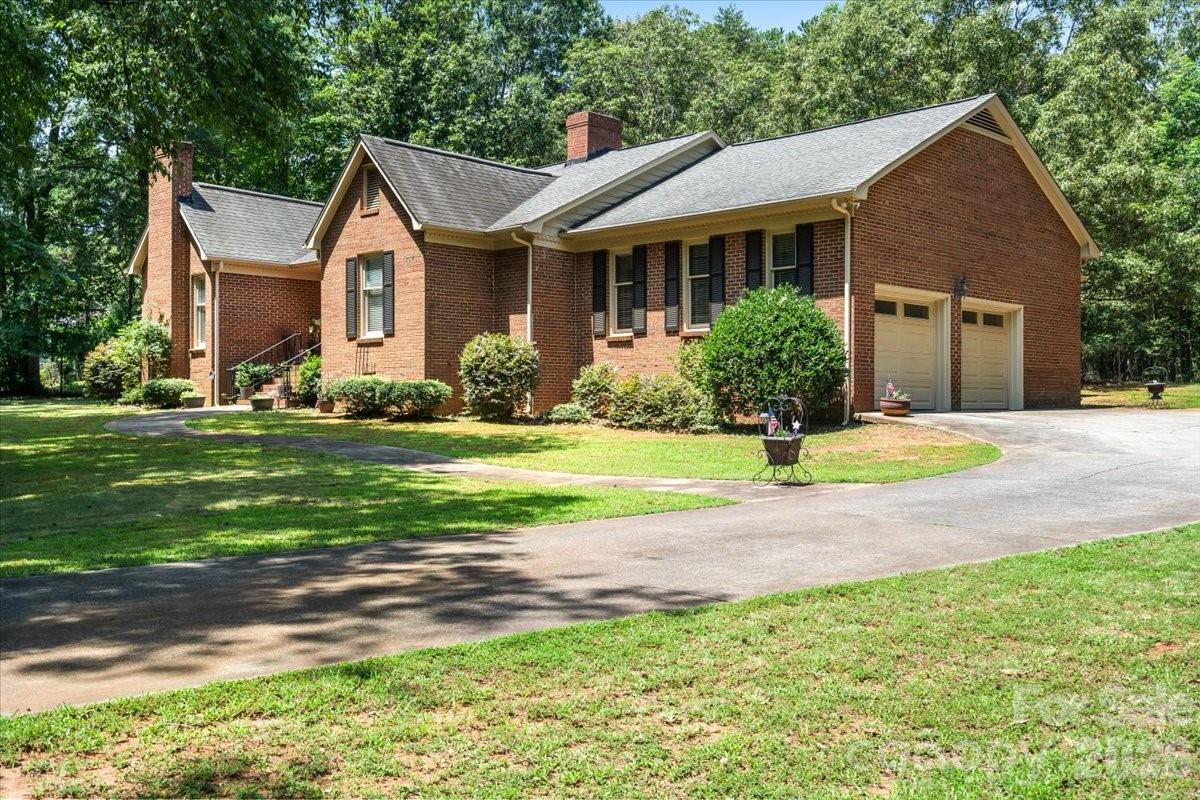 14410 Youngblood Road — Charlotte