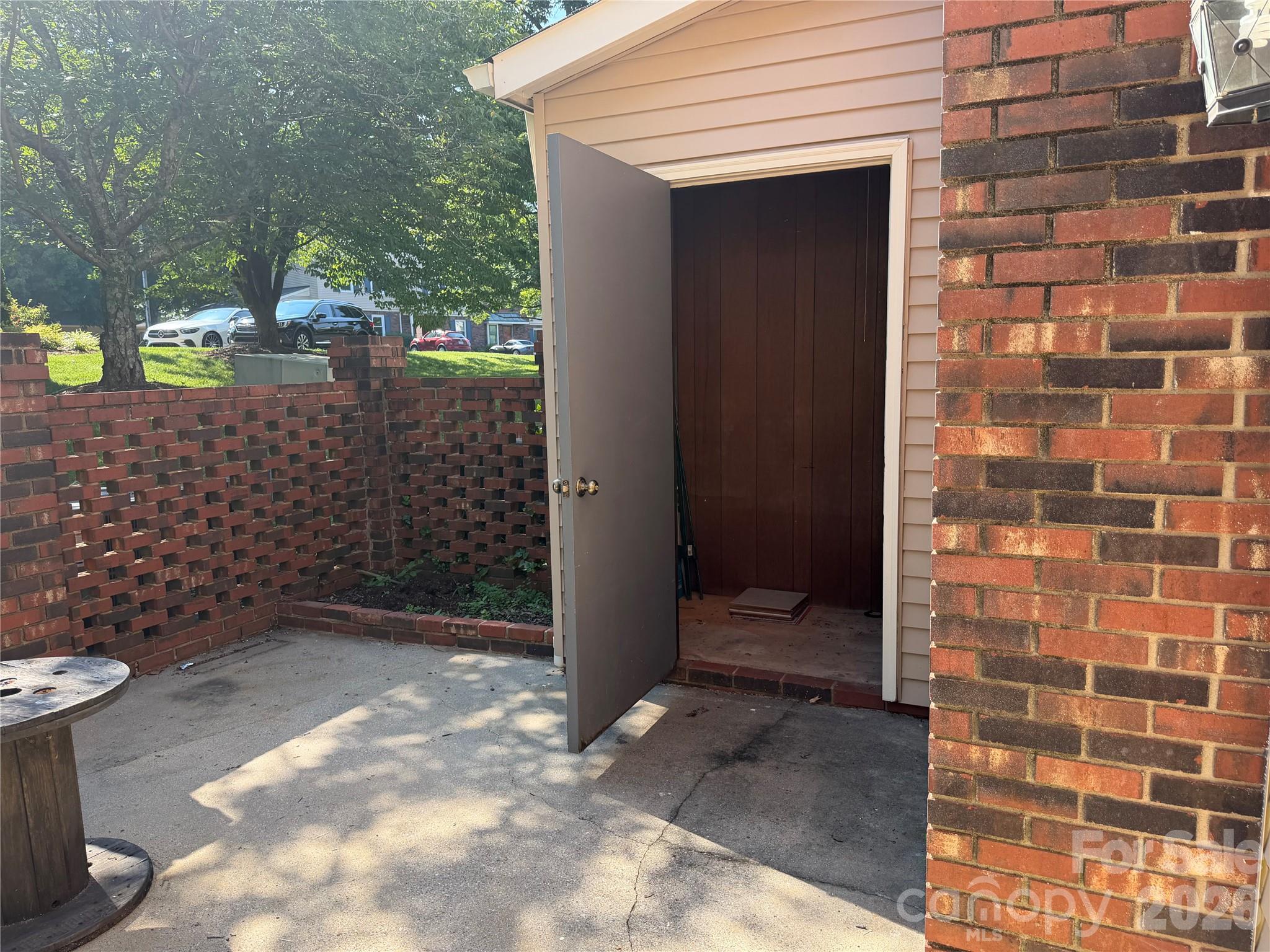 2705 N Center Street #46 — Hickory