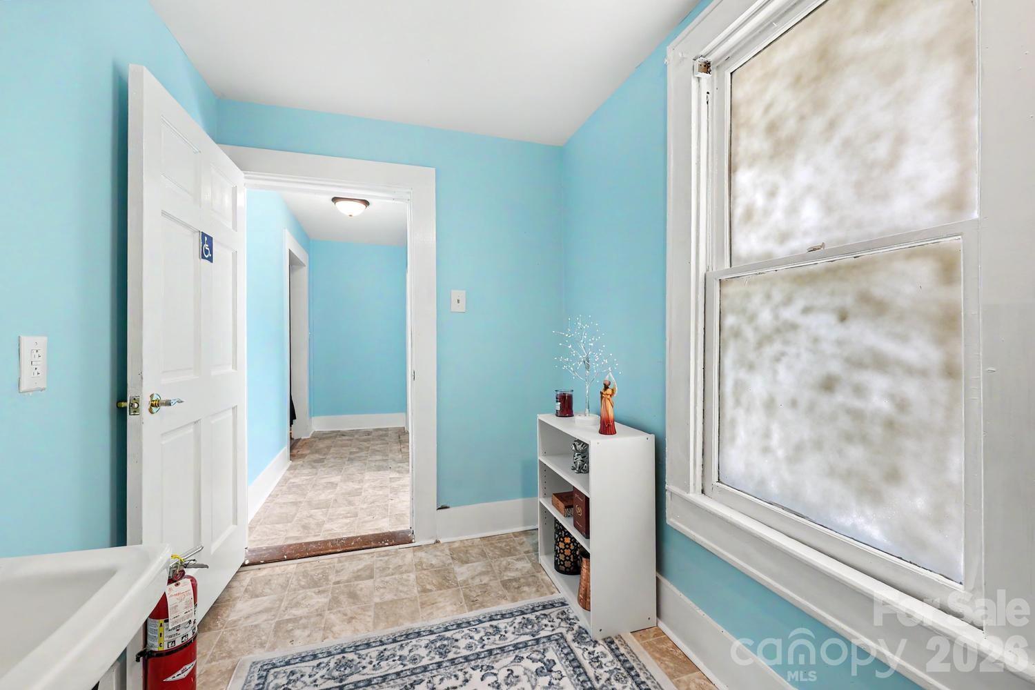 601 College Avenue SW — Lenoir