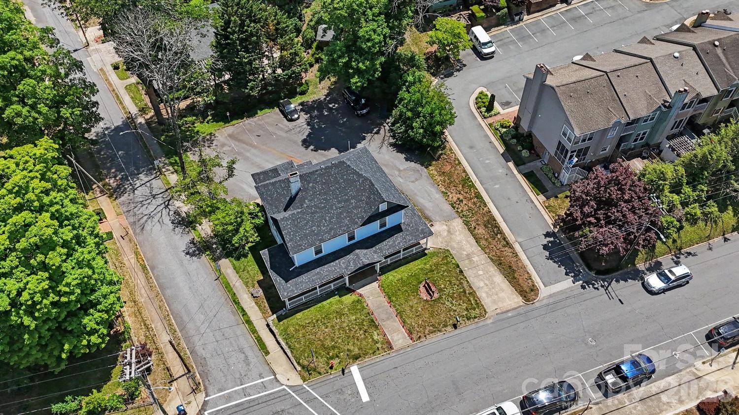 601 College Avenue SW — Lenoir