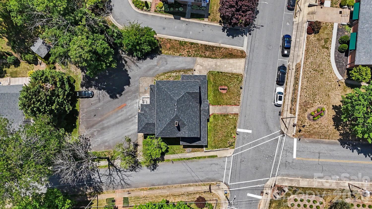 601 College Avenue SW — Lenoir