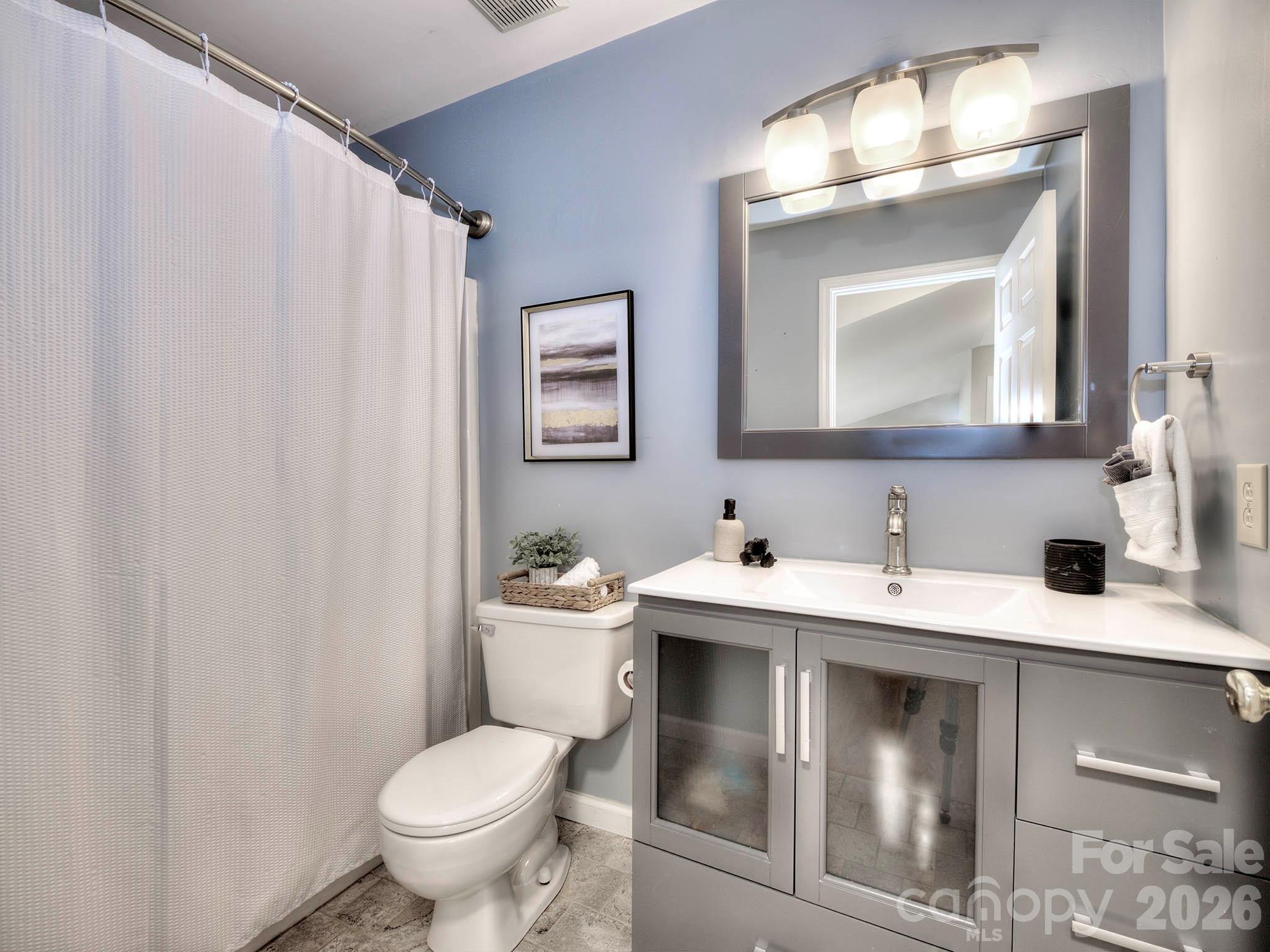 11206 Longhedge Lane — Charlotte