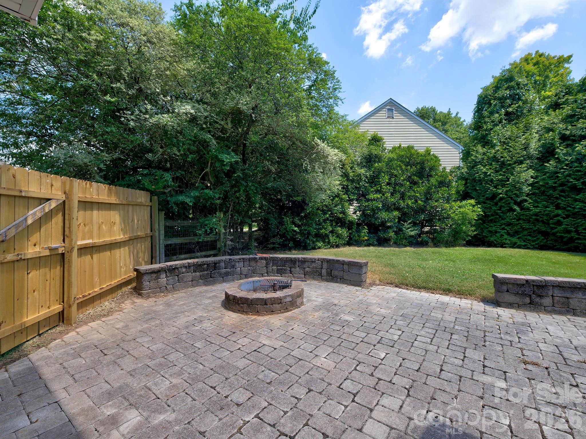 11206 Longhedge Lane — Charlotte