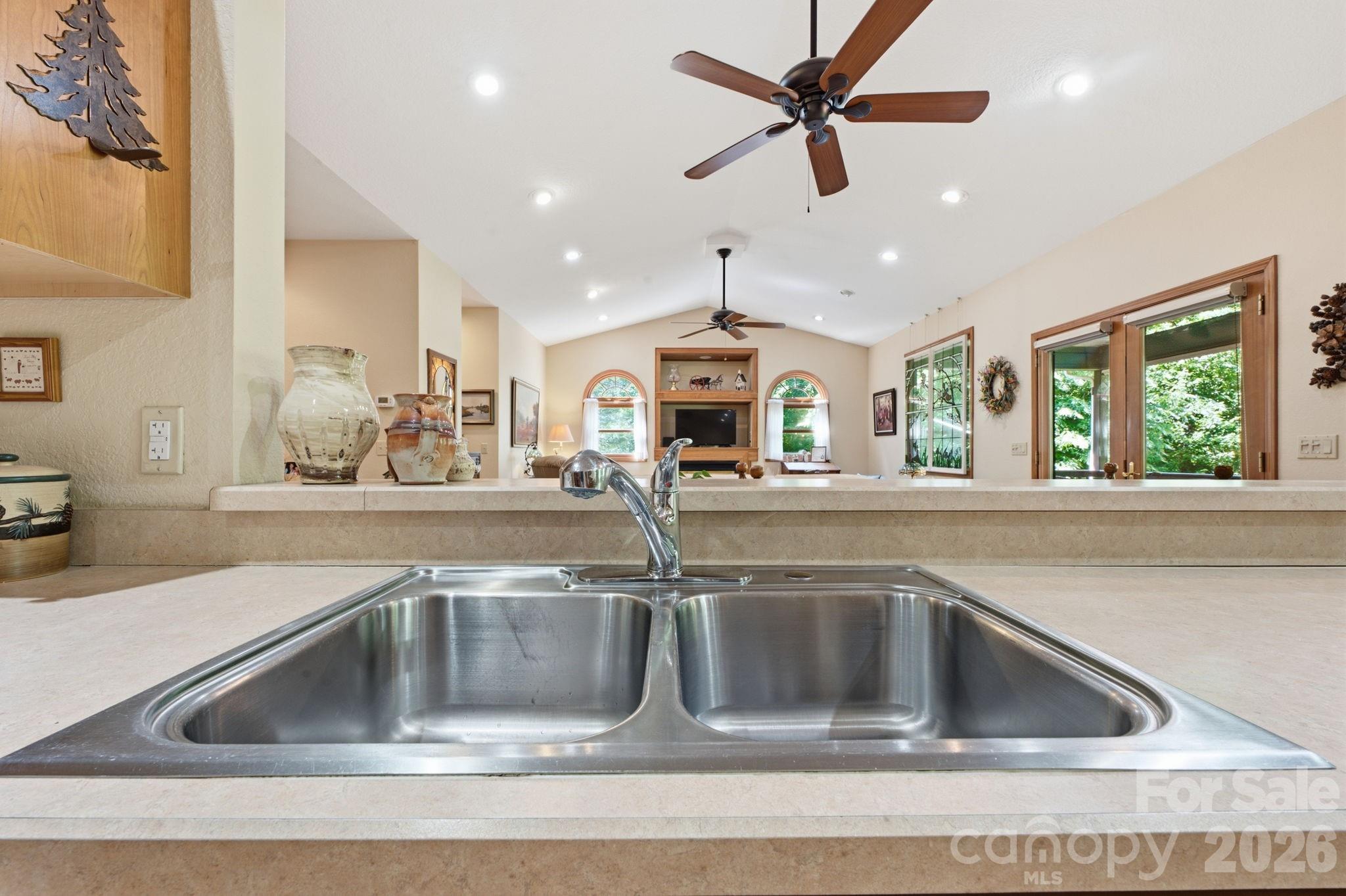 121 Forest Run Rd Forest Run Road #121 Forest Run Rd — Whittier