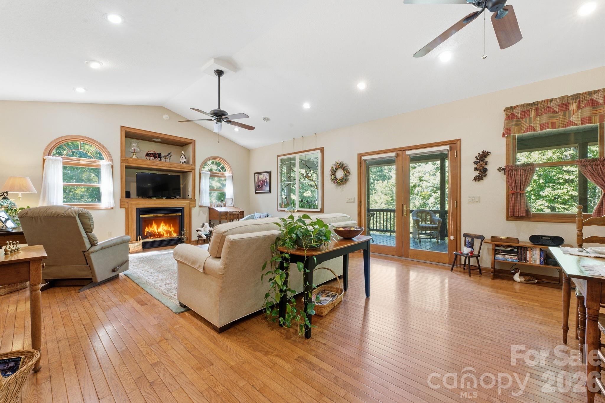 121 Forest Run Rd Forest Run Road #121 Forest Run Rd — Whittier