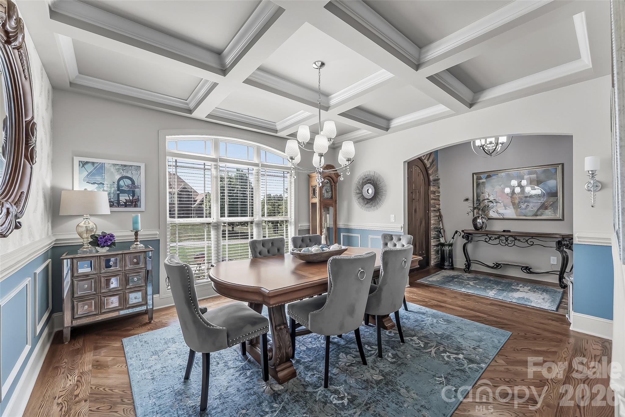 5895 Bakers Point — Hickory