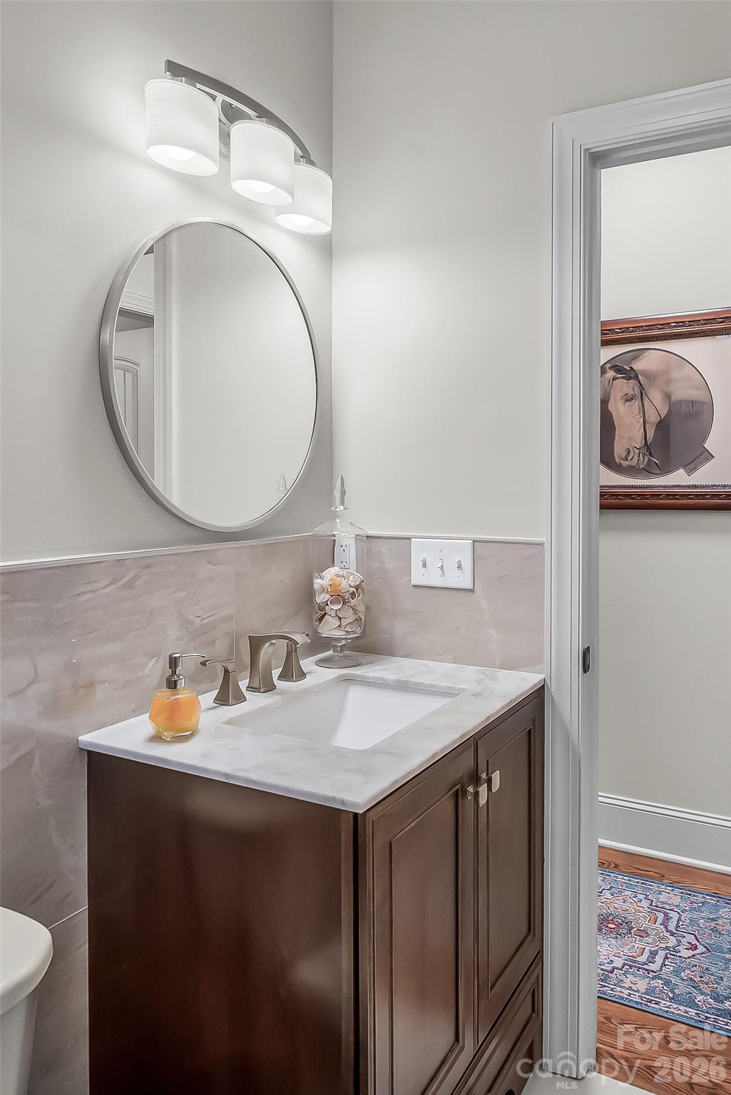 5895 Bakers Point — Hickory