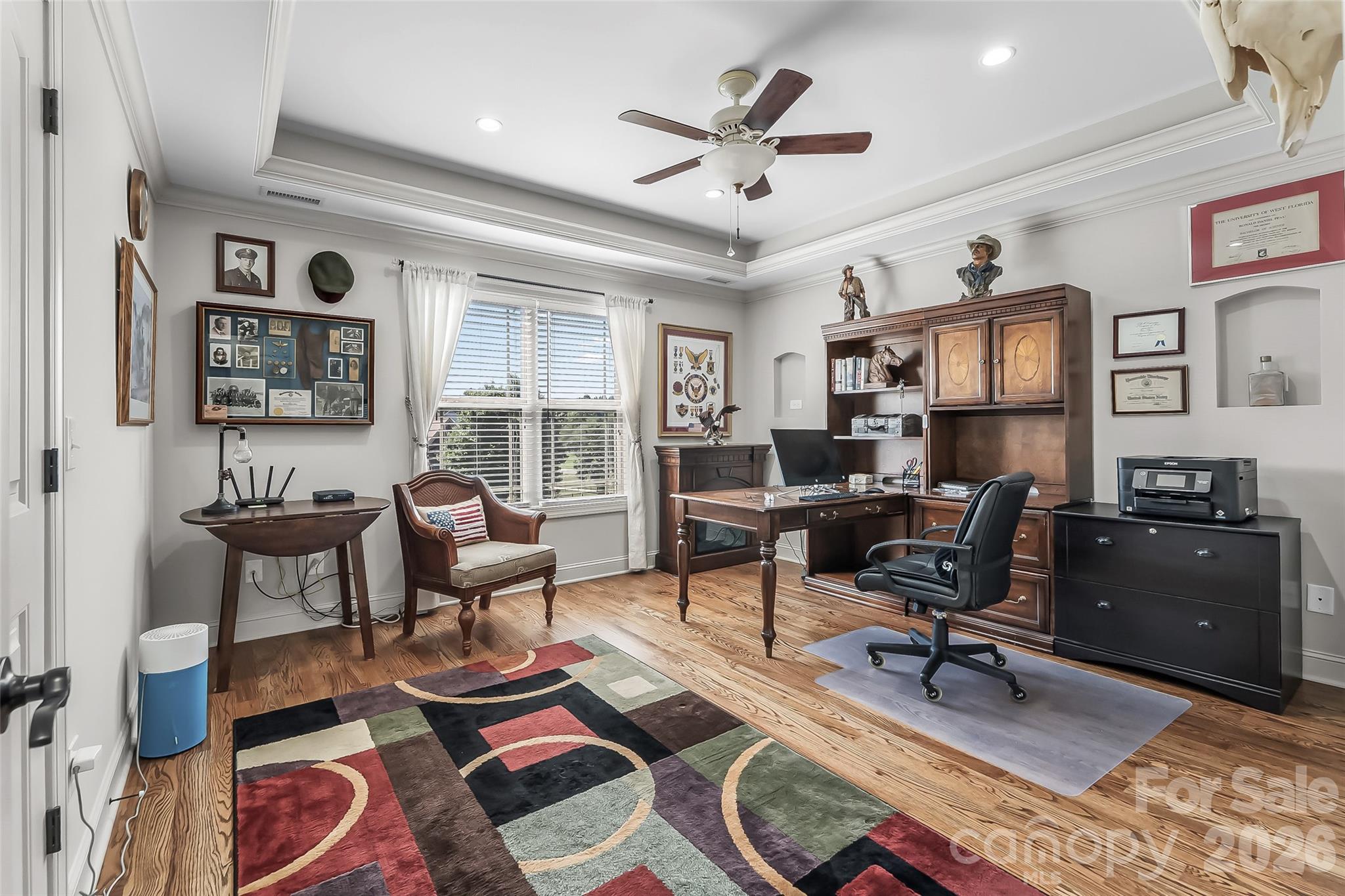 5895 Bakers Point — Hickory