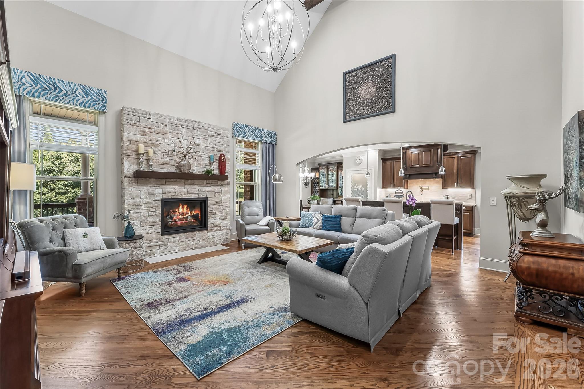 5895 Bakers Point — Hickory