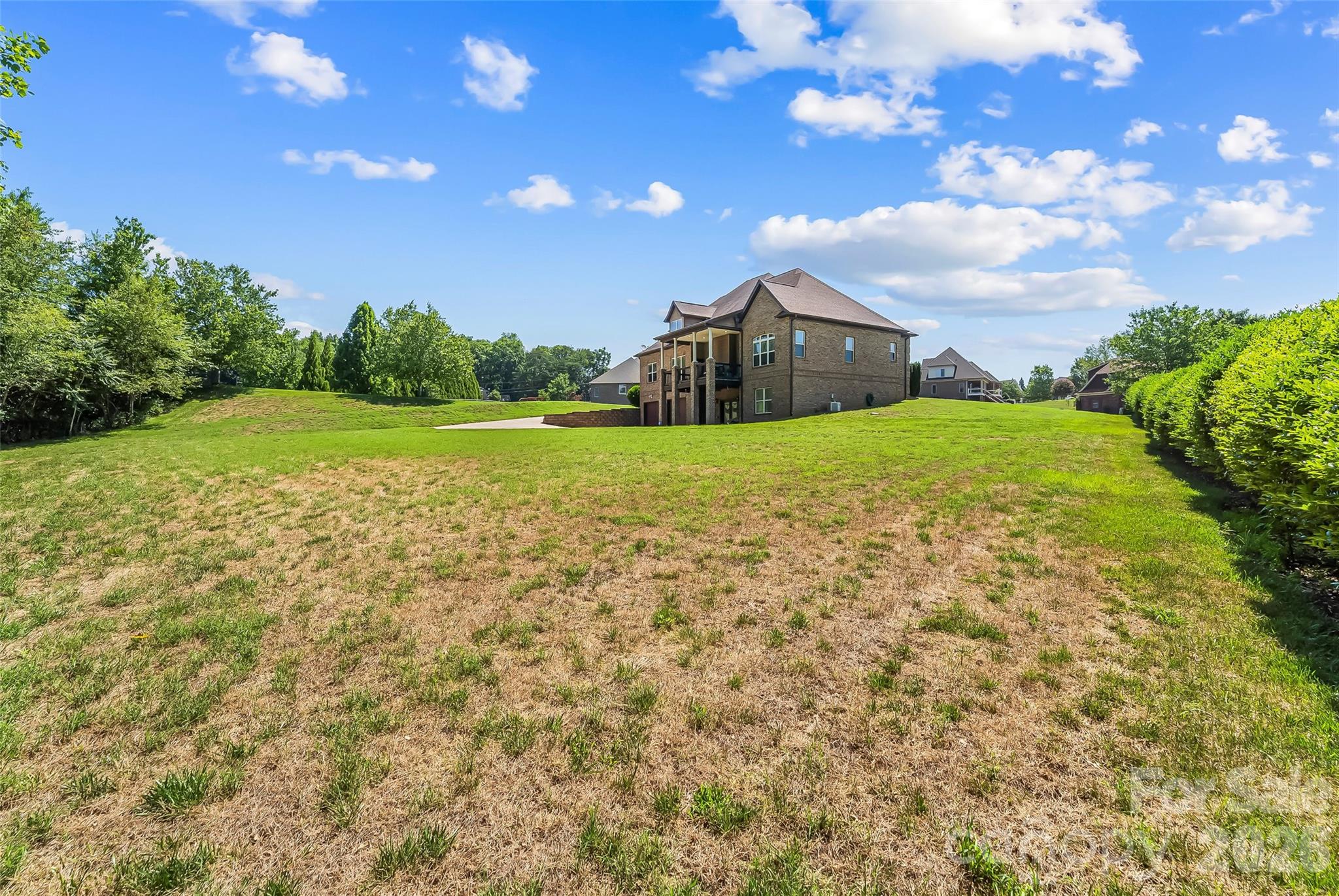 5895 Bakers Point — Hickory