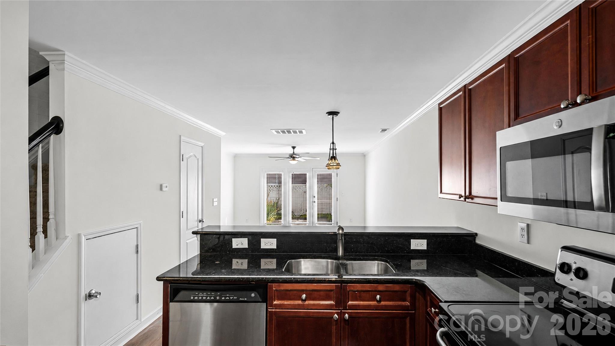 1224 Green Oaks Lane #F — Charlotte