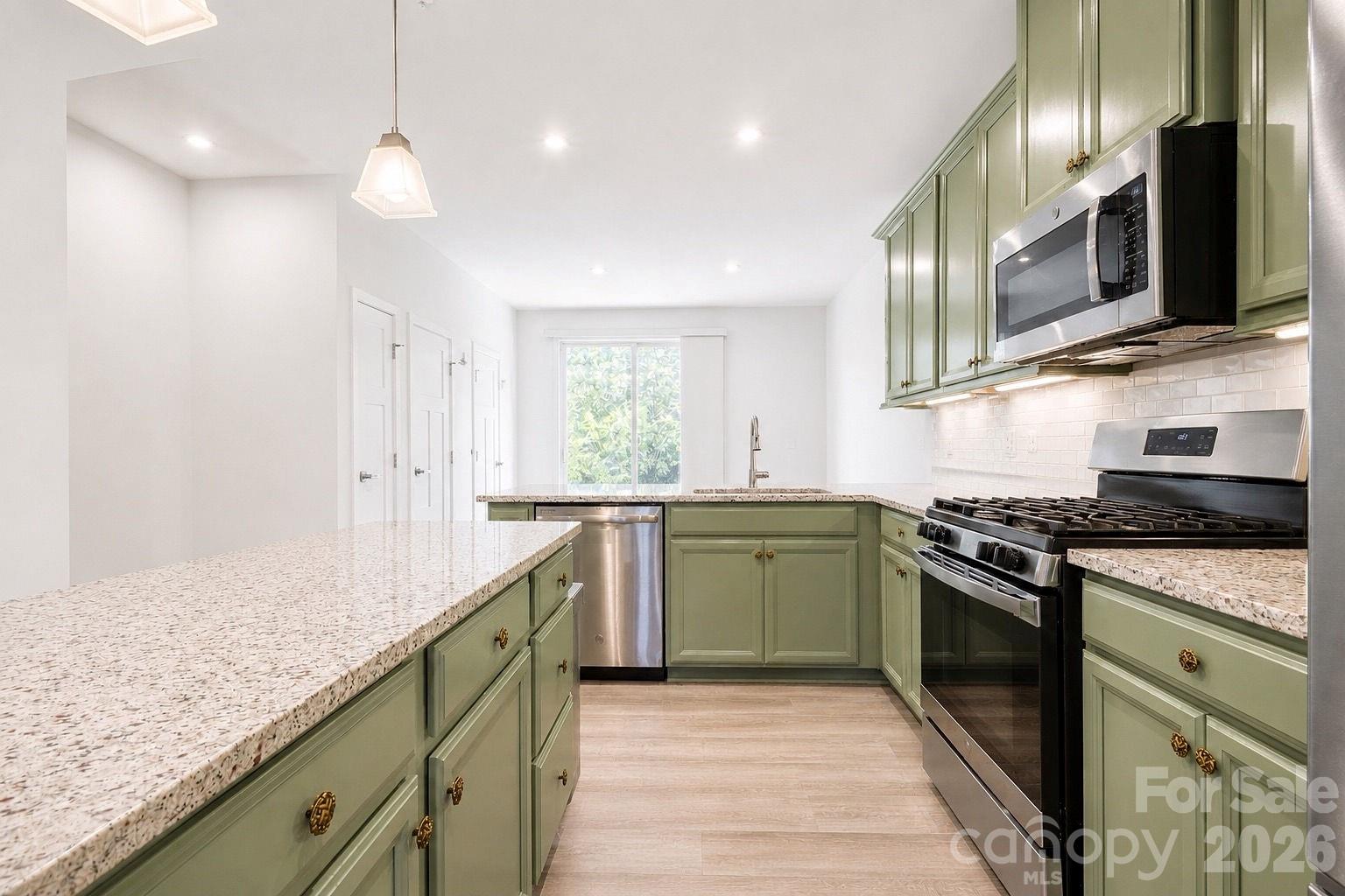 268 Parkwood Avenue — Charlotte