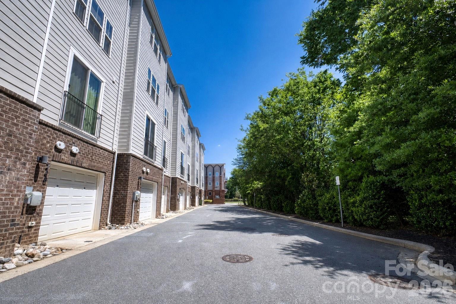 268 Parkwood Avenue — Charlotte