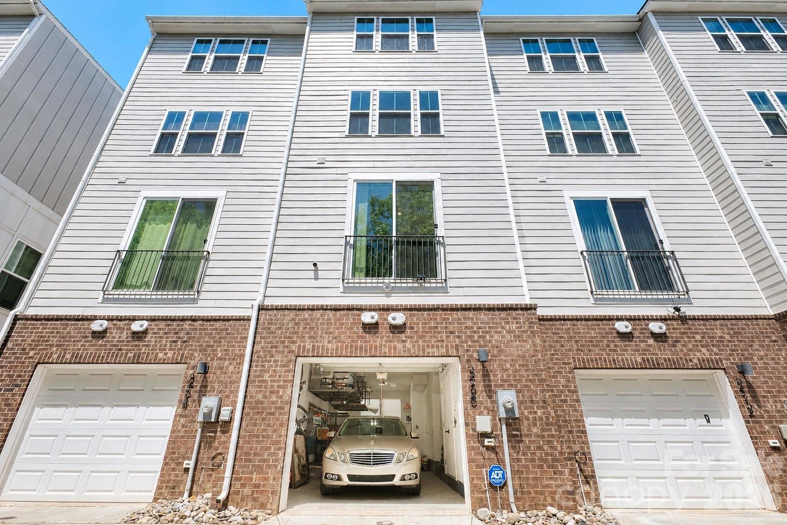 268 Parkwood Avenue — Charlotte