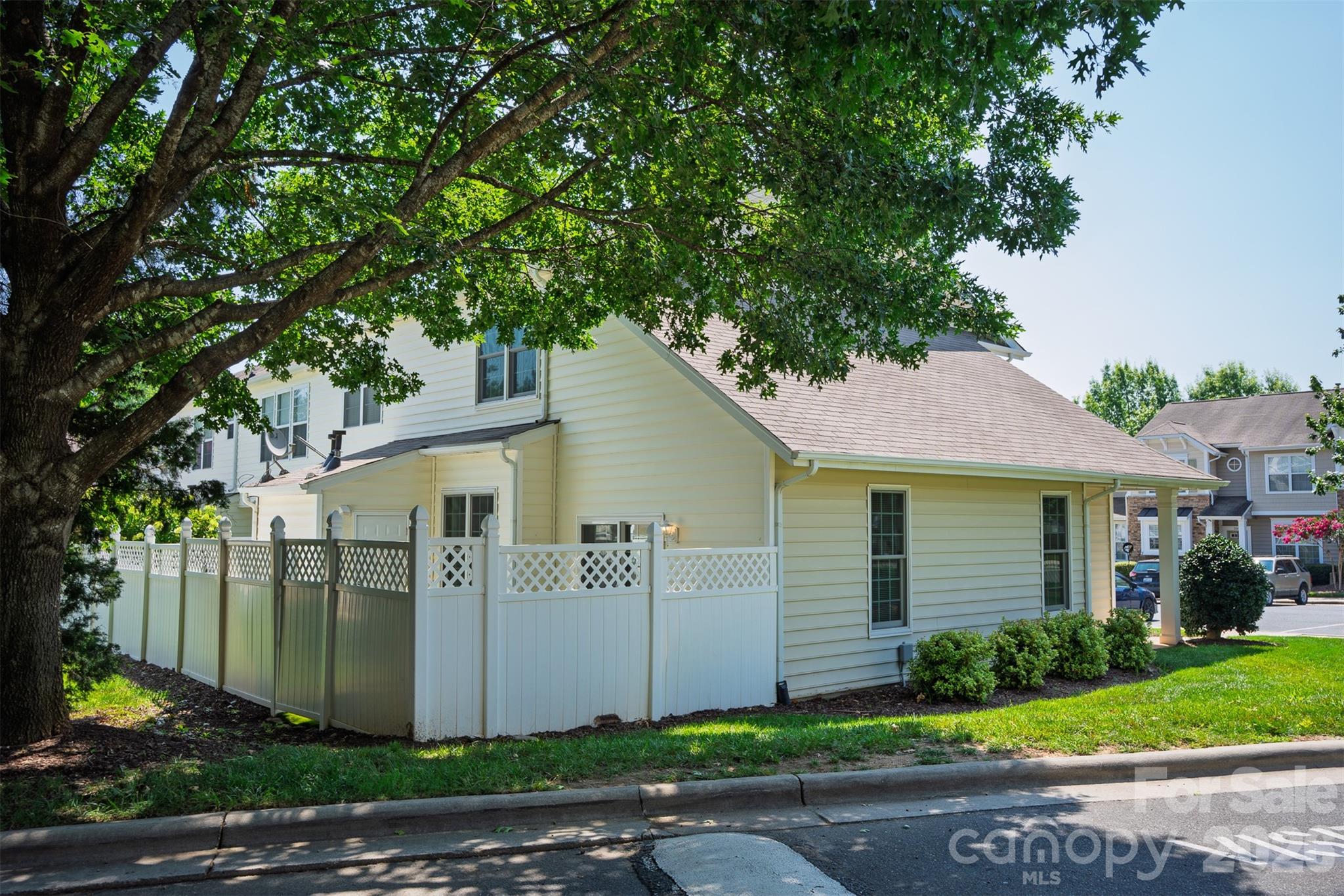 207 Dawn Mist Lane — Fort Mill