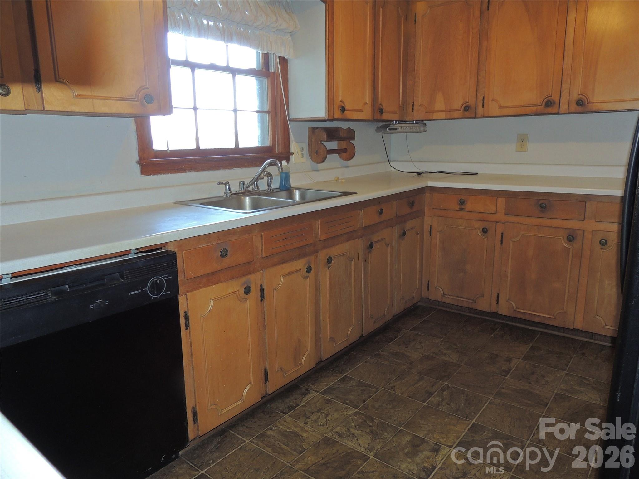 632 Rock Corner Road — Forest City