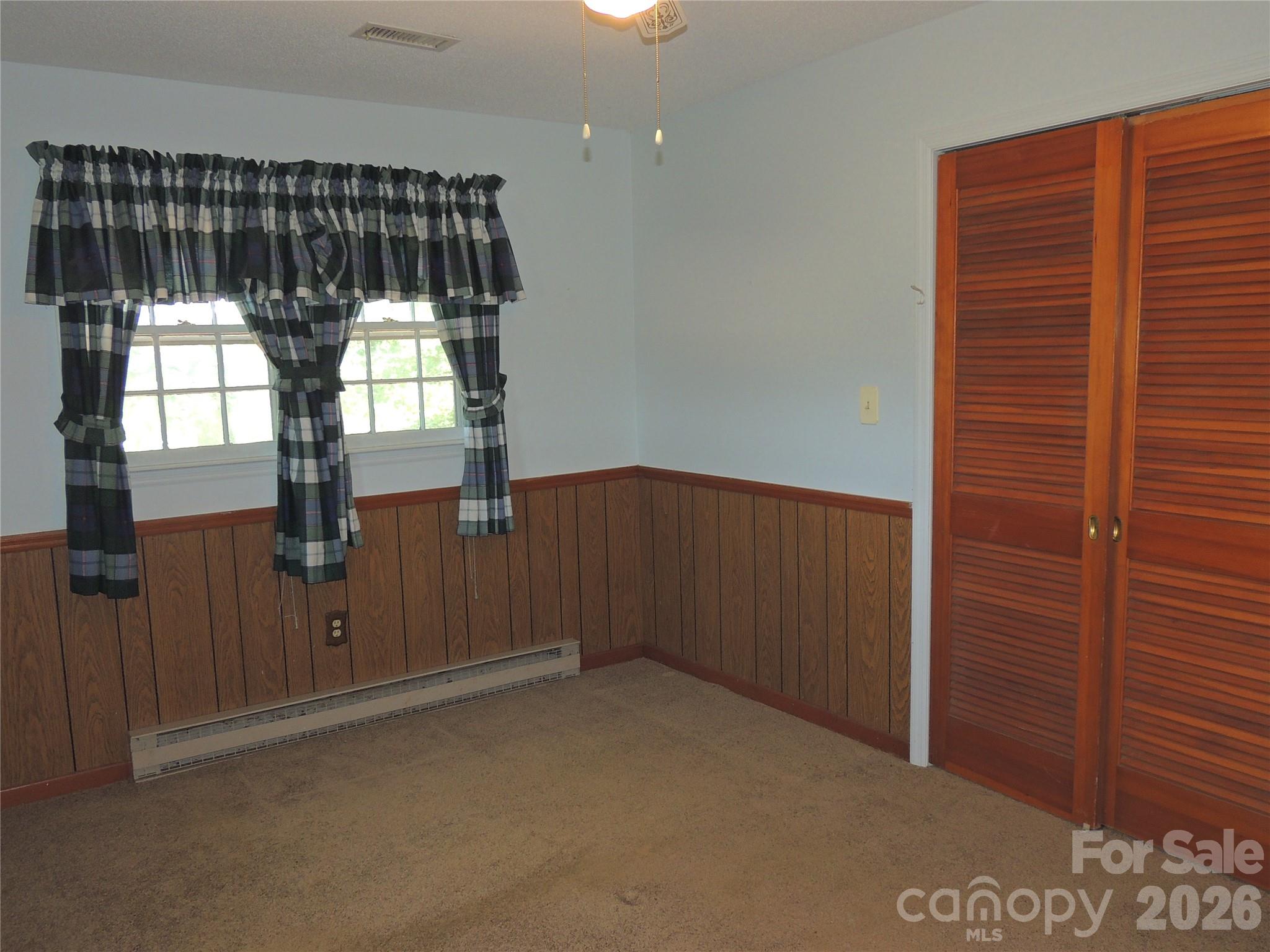632 Rock Corner Road — Forest City