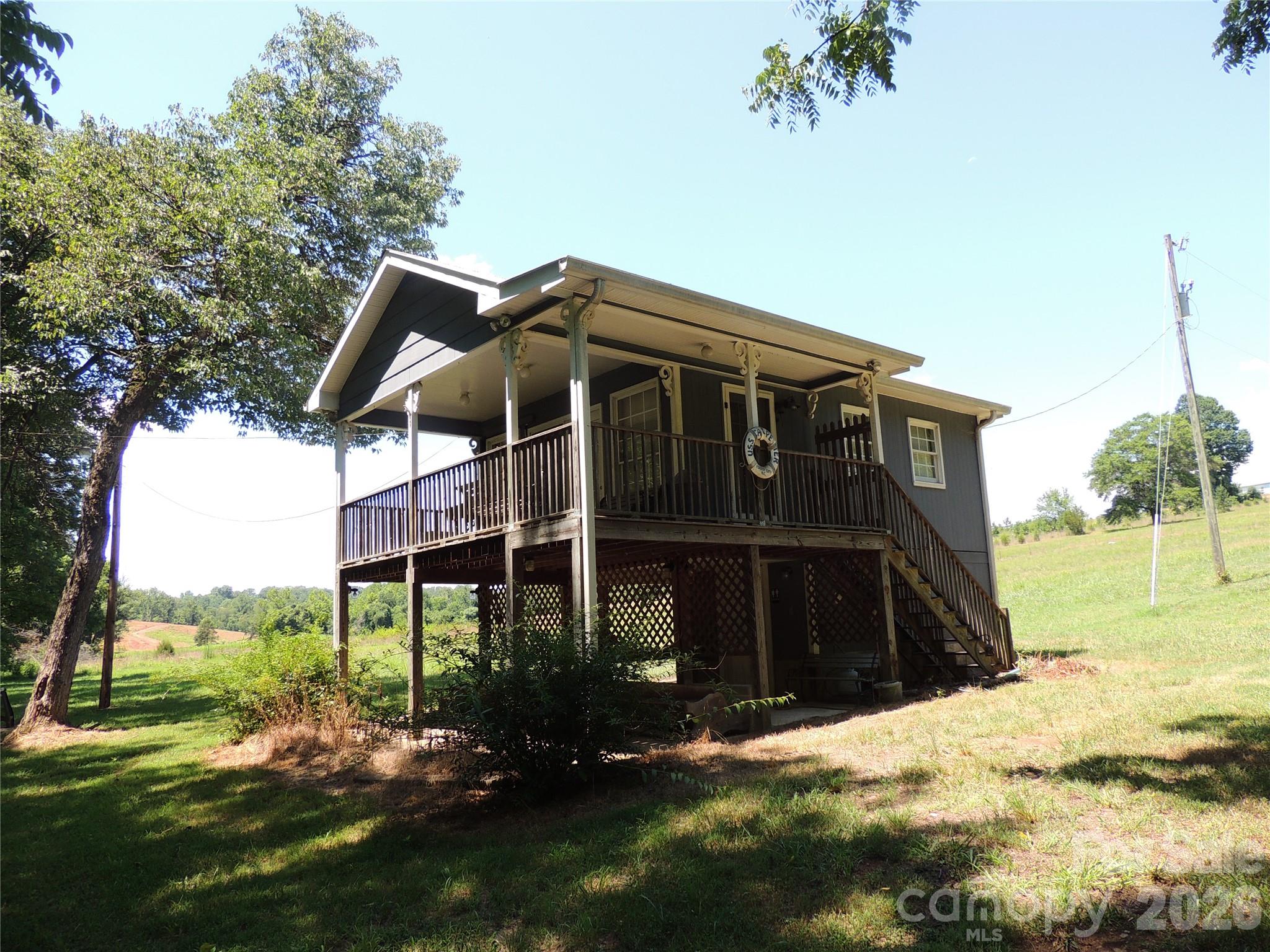 632 Rock Corner Road — Forest City