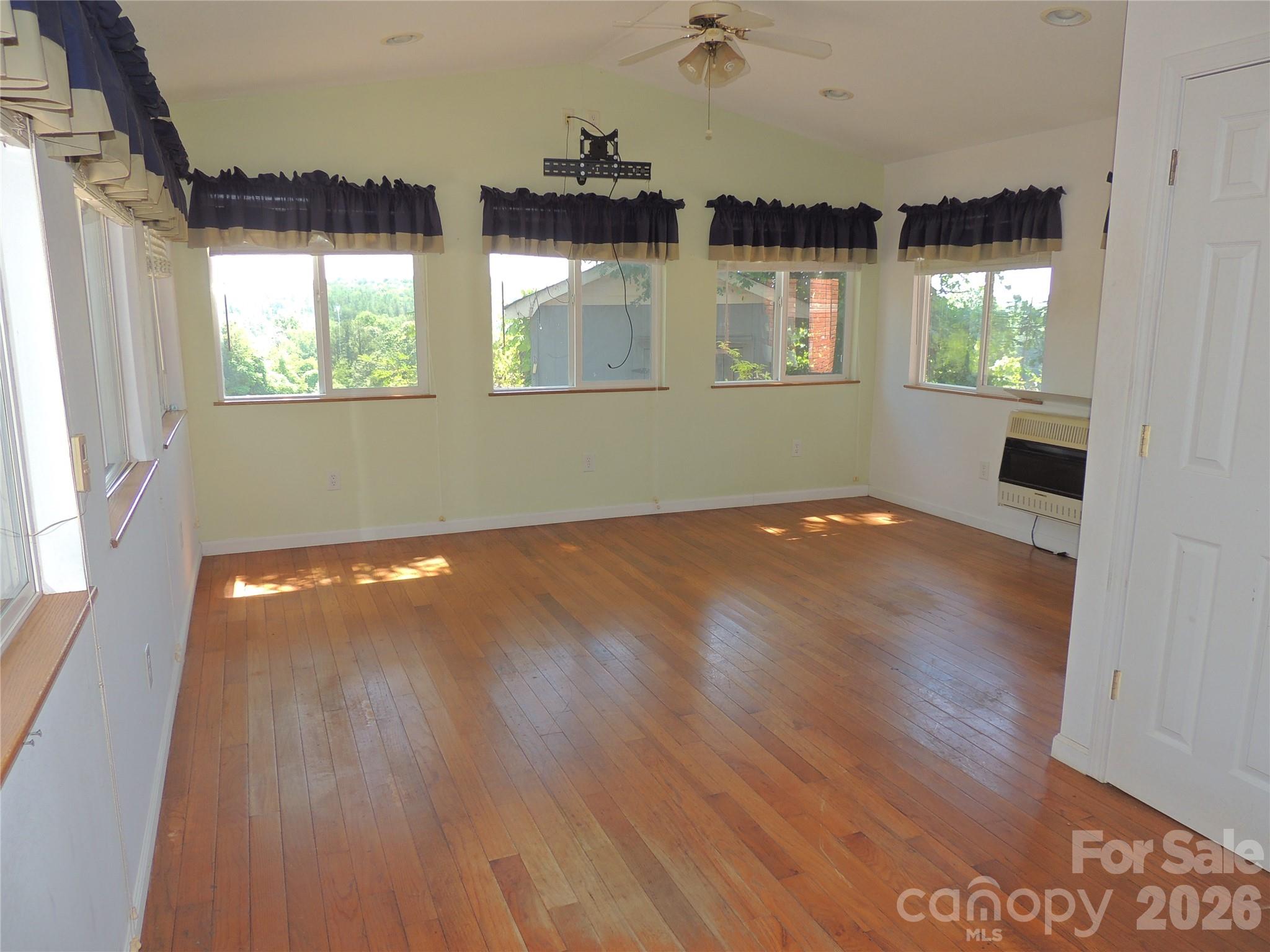 632 Rock Corner Road — Forest City