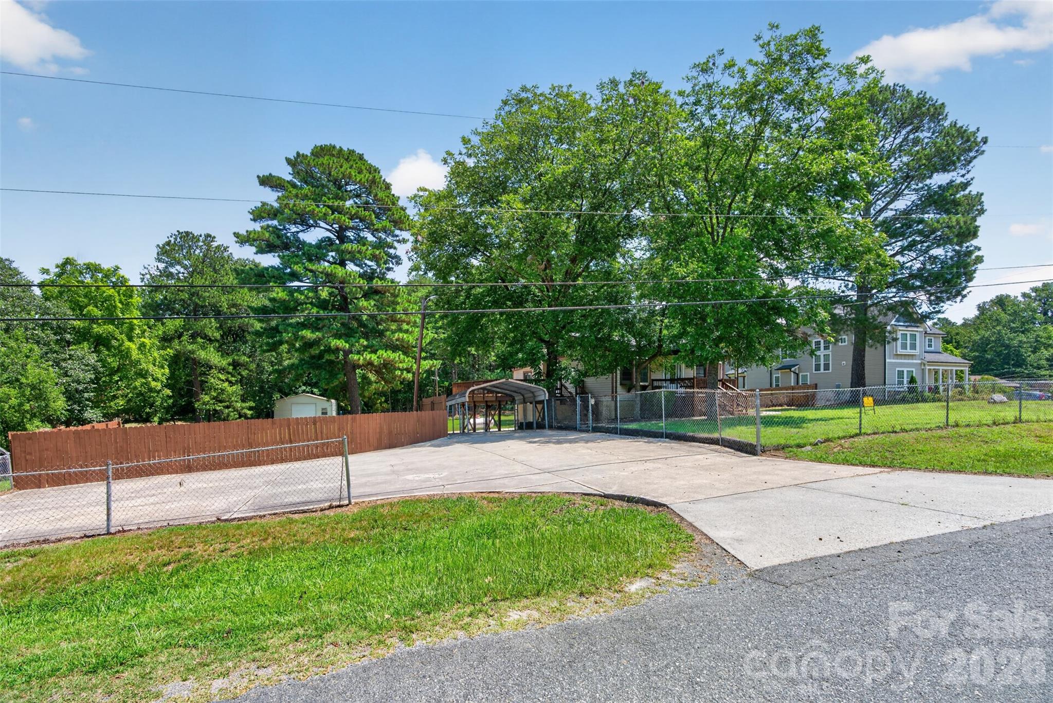 7040 Pear Tree Road — Charlotte